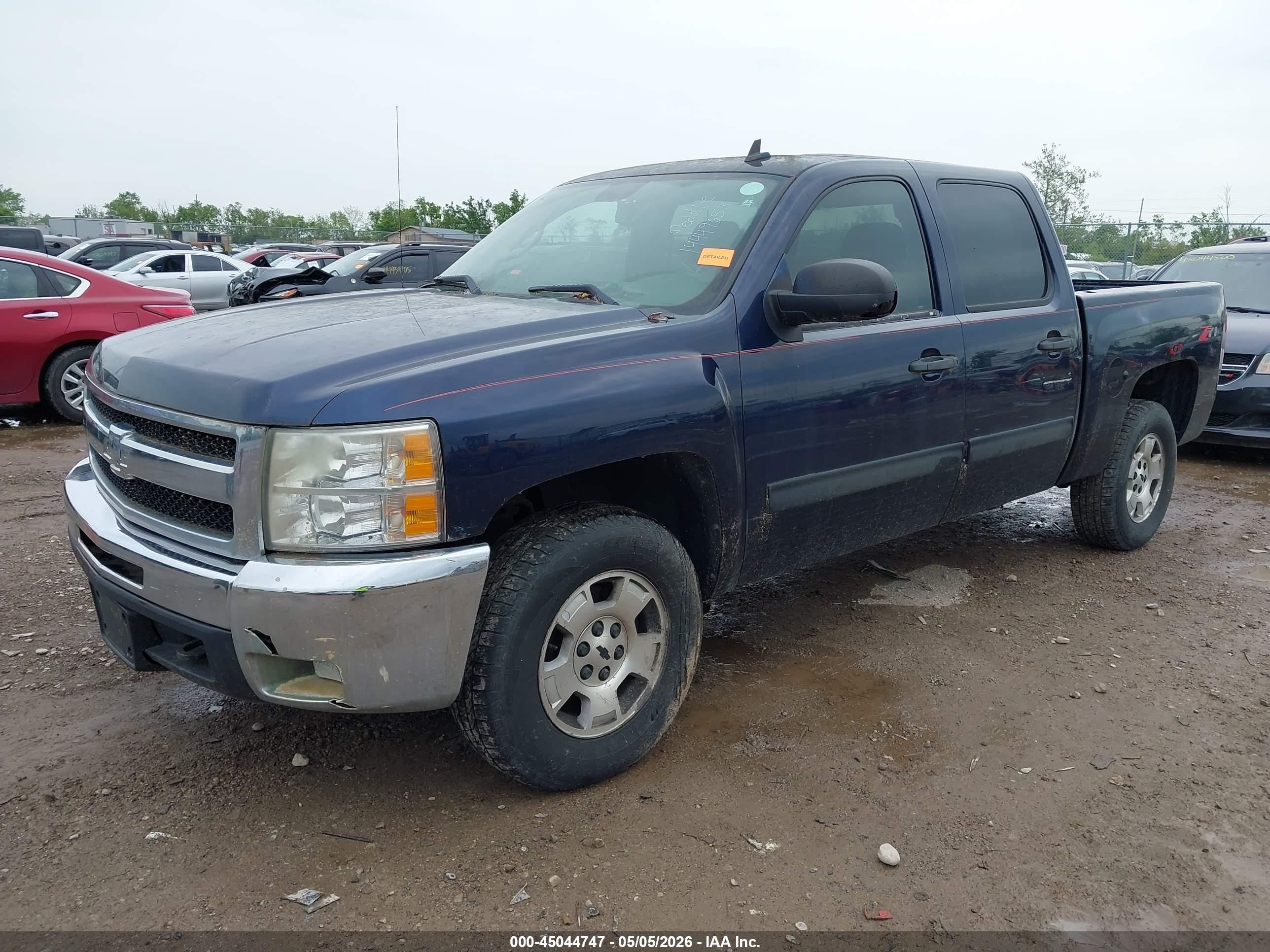 CHEVROLET SILVERADO image 2