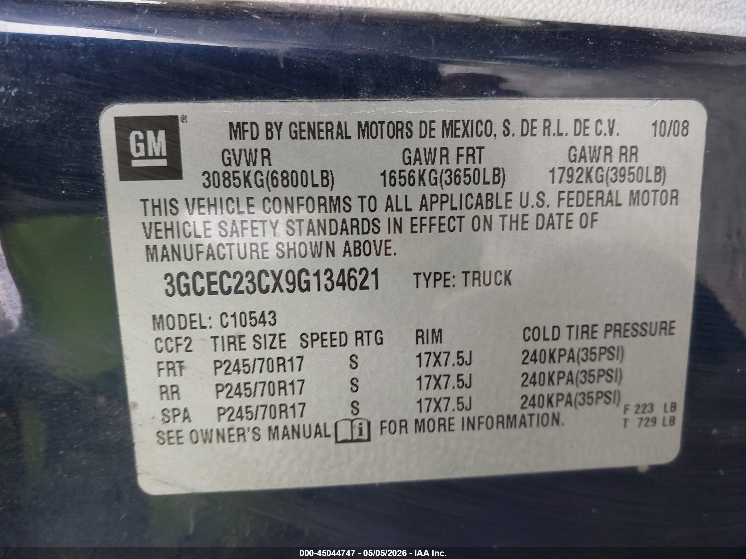CHEVROLET SILVERADO image 9