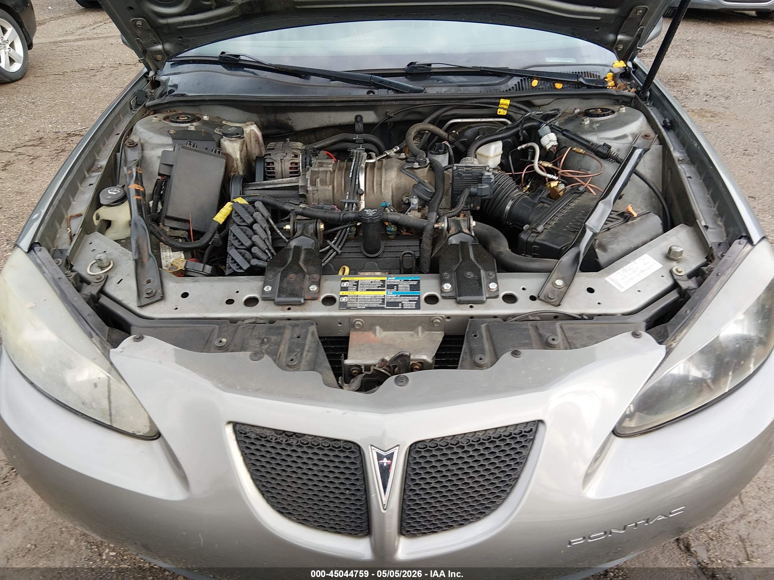 PONTIAC GRAND image 10