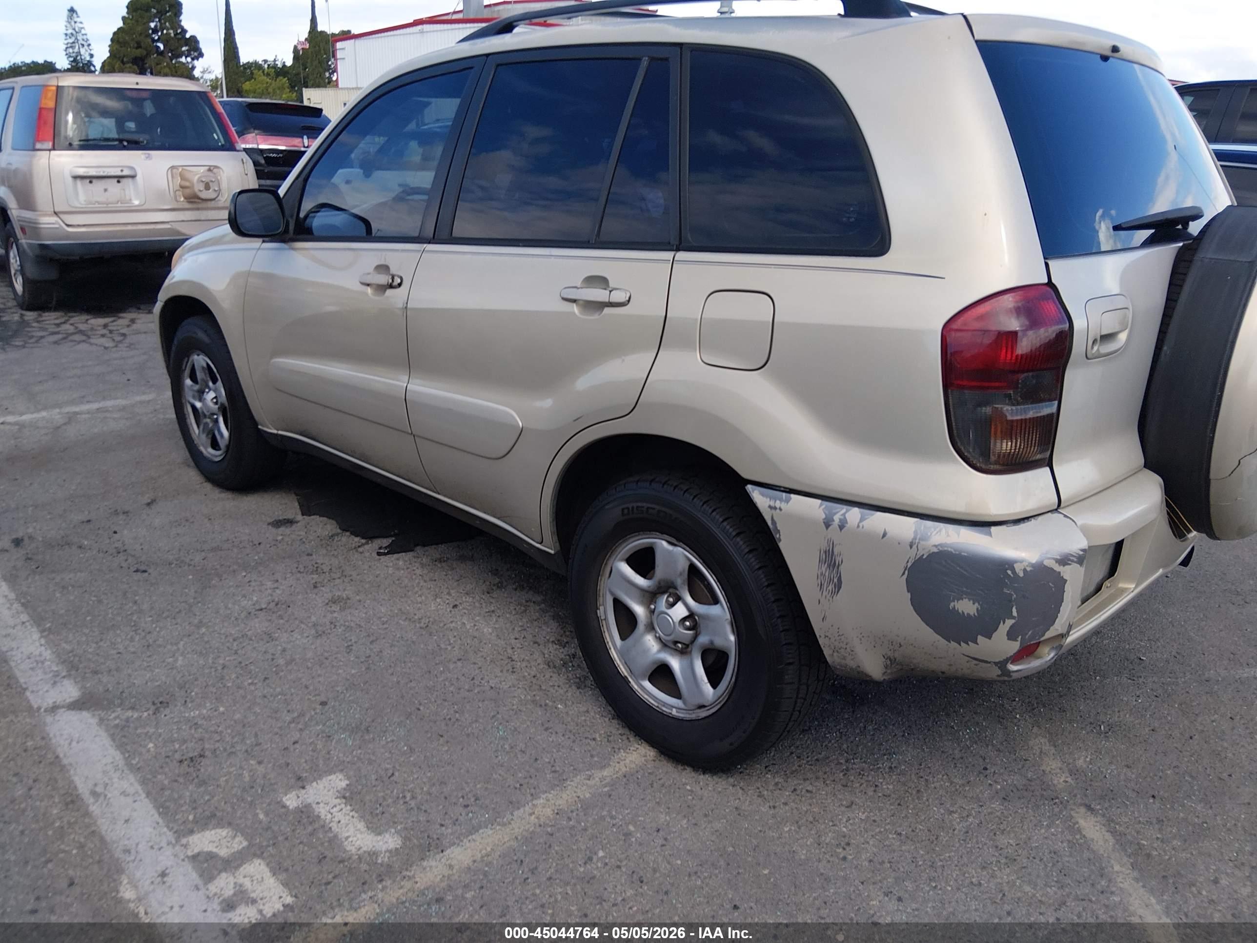 TOYOTA RAV4 image 3