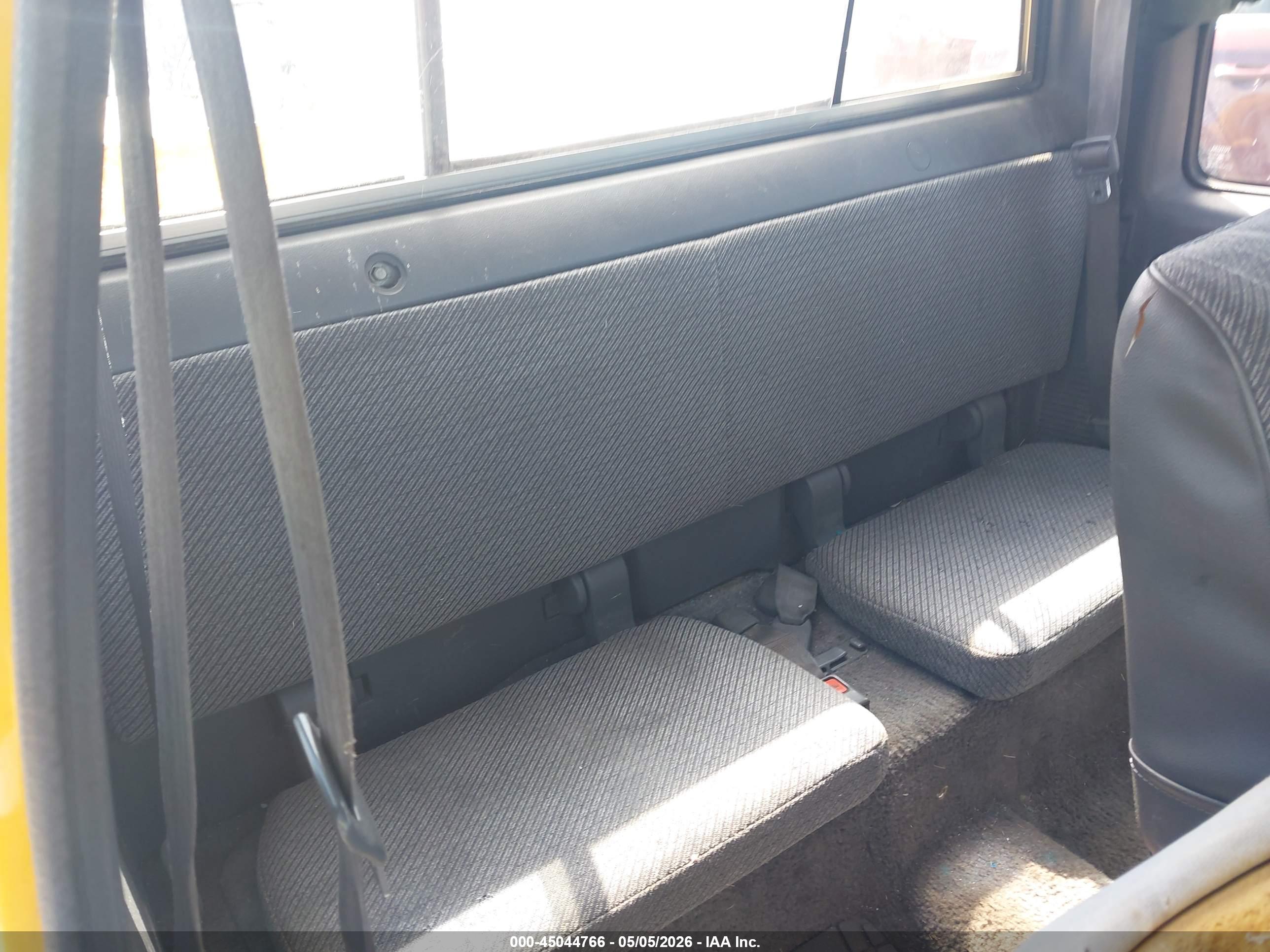 TOYOTA PICKUP image 8