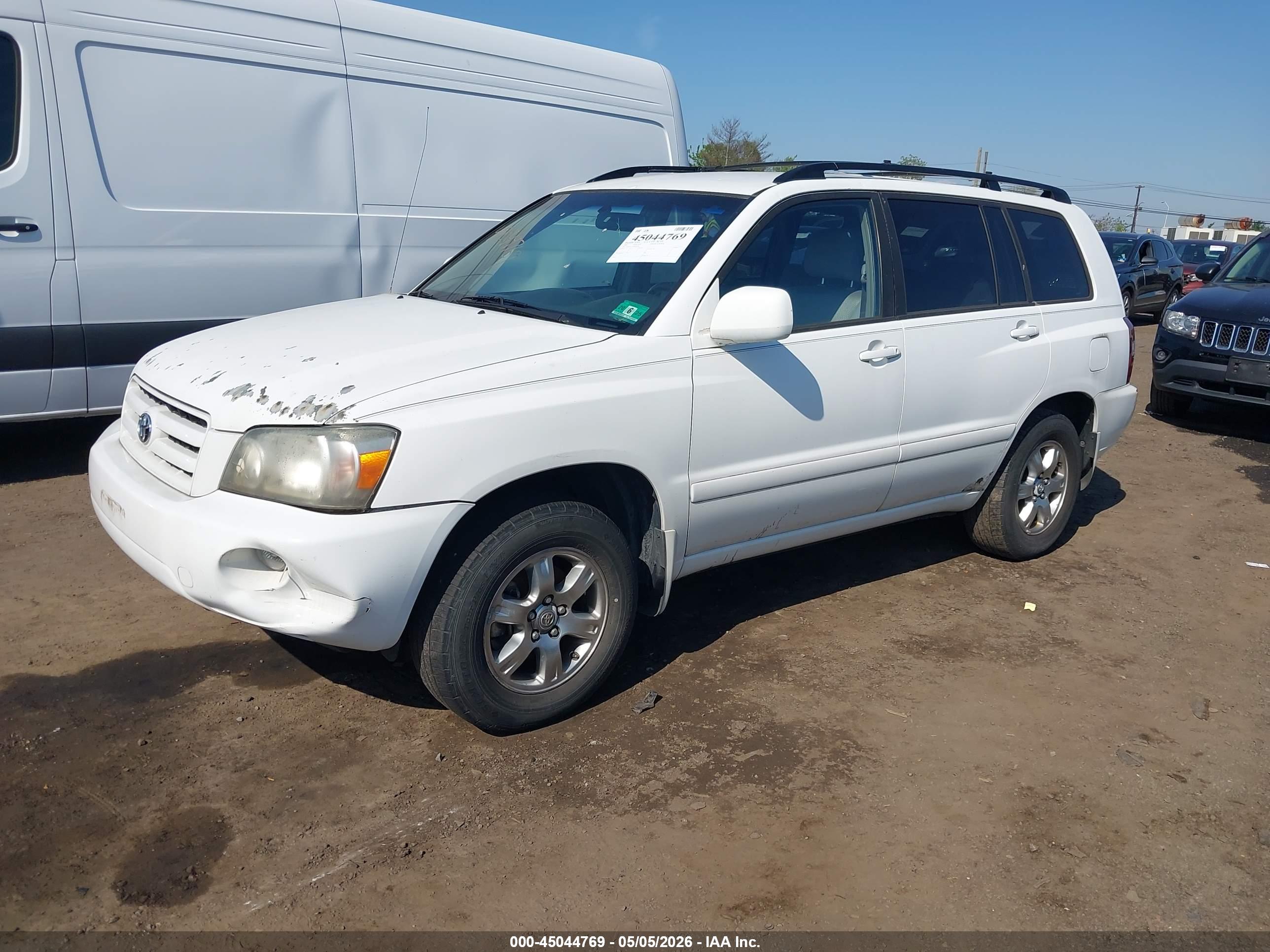 TOYOTA HIGHLANDER image 2