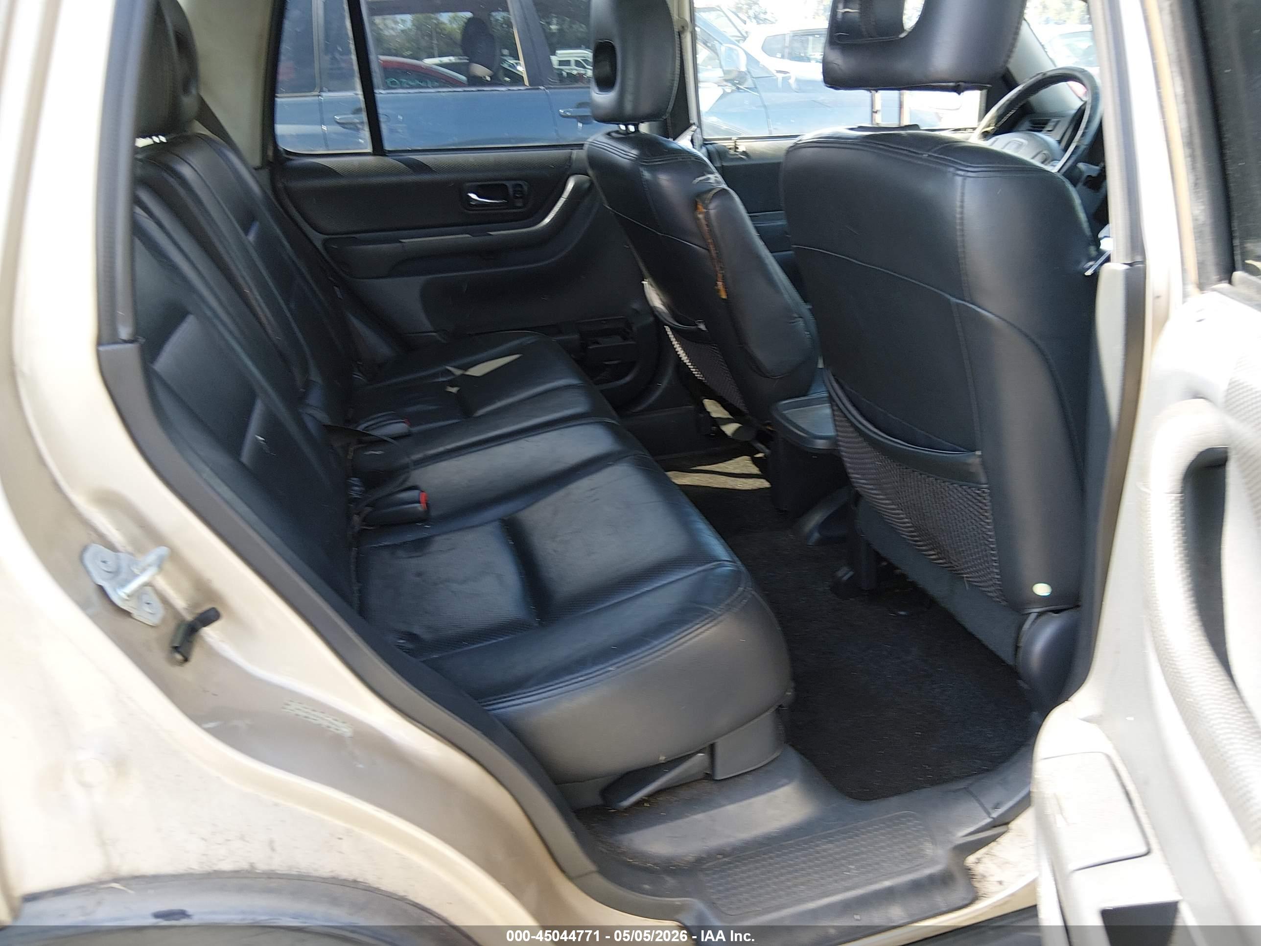 HONDA CR-V image 8