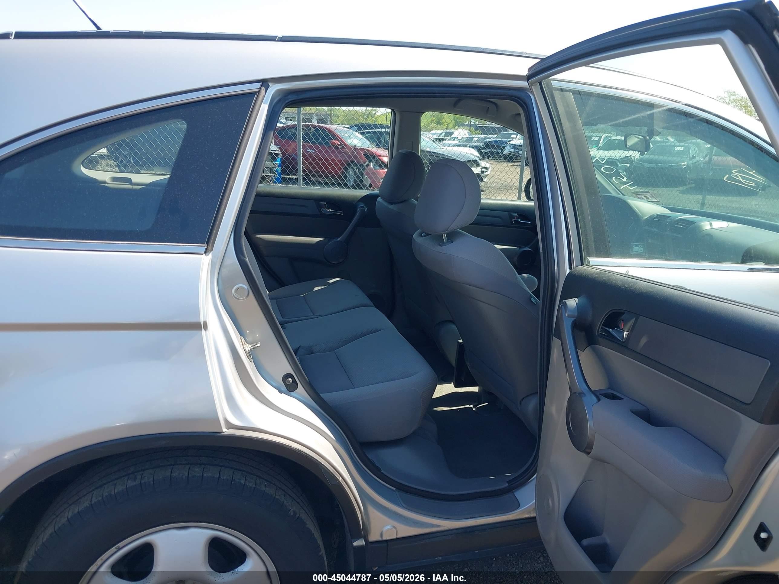 HONDA CR-V image 8