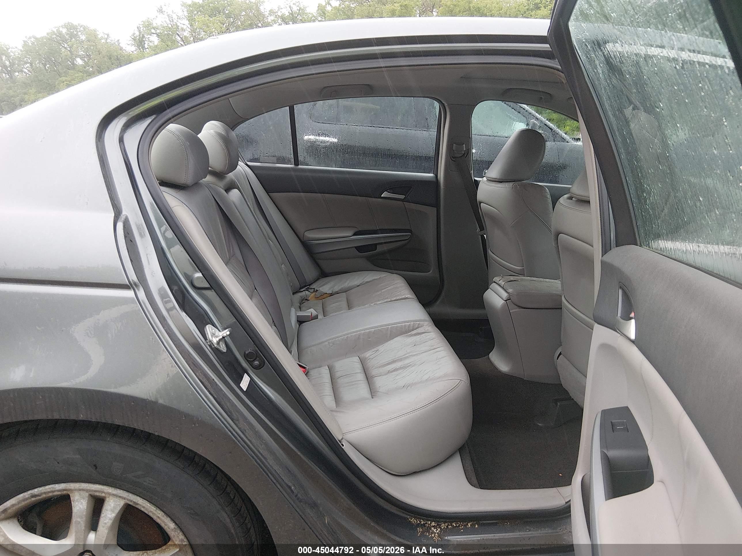 HONDA ACCORD image 8