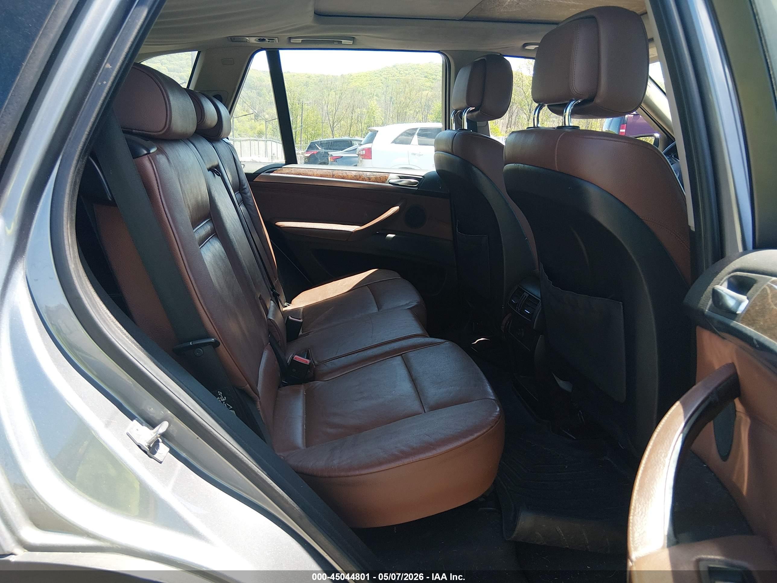 BMW X5 image 8