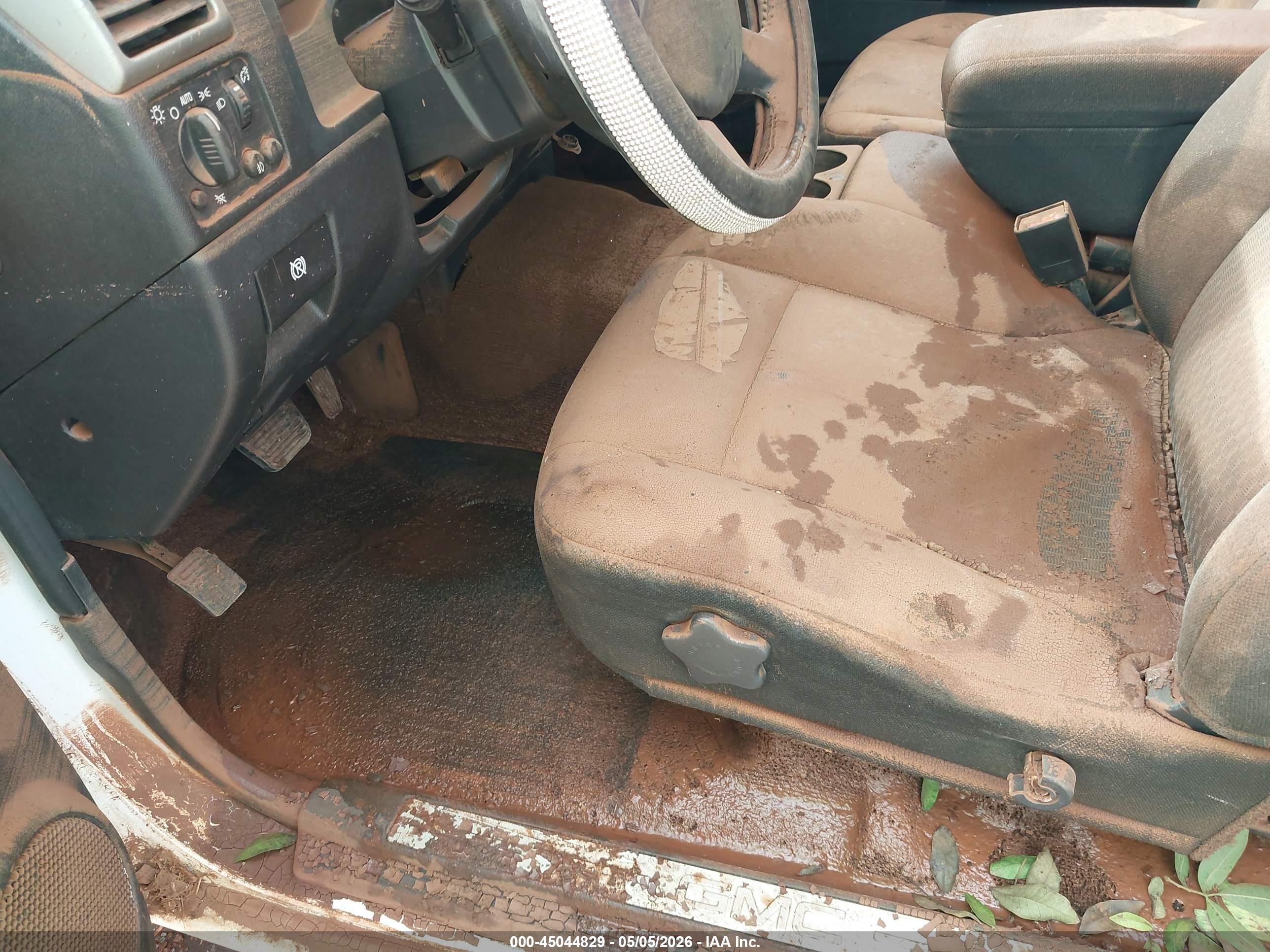 GMC CANYON image 6