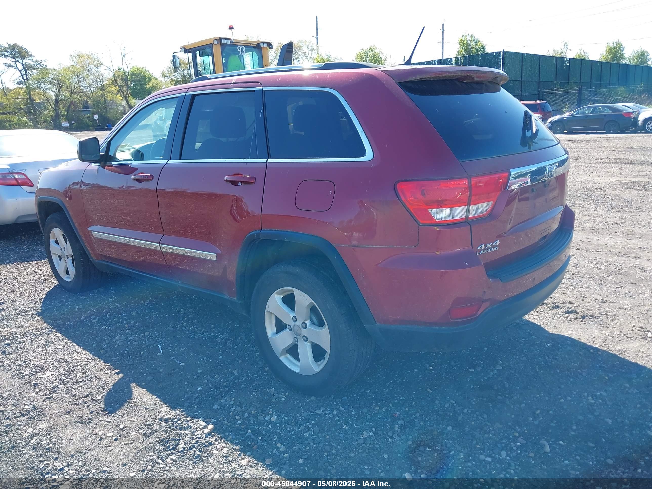 JEEP GRAND image 3