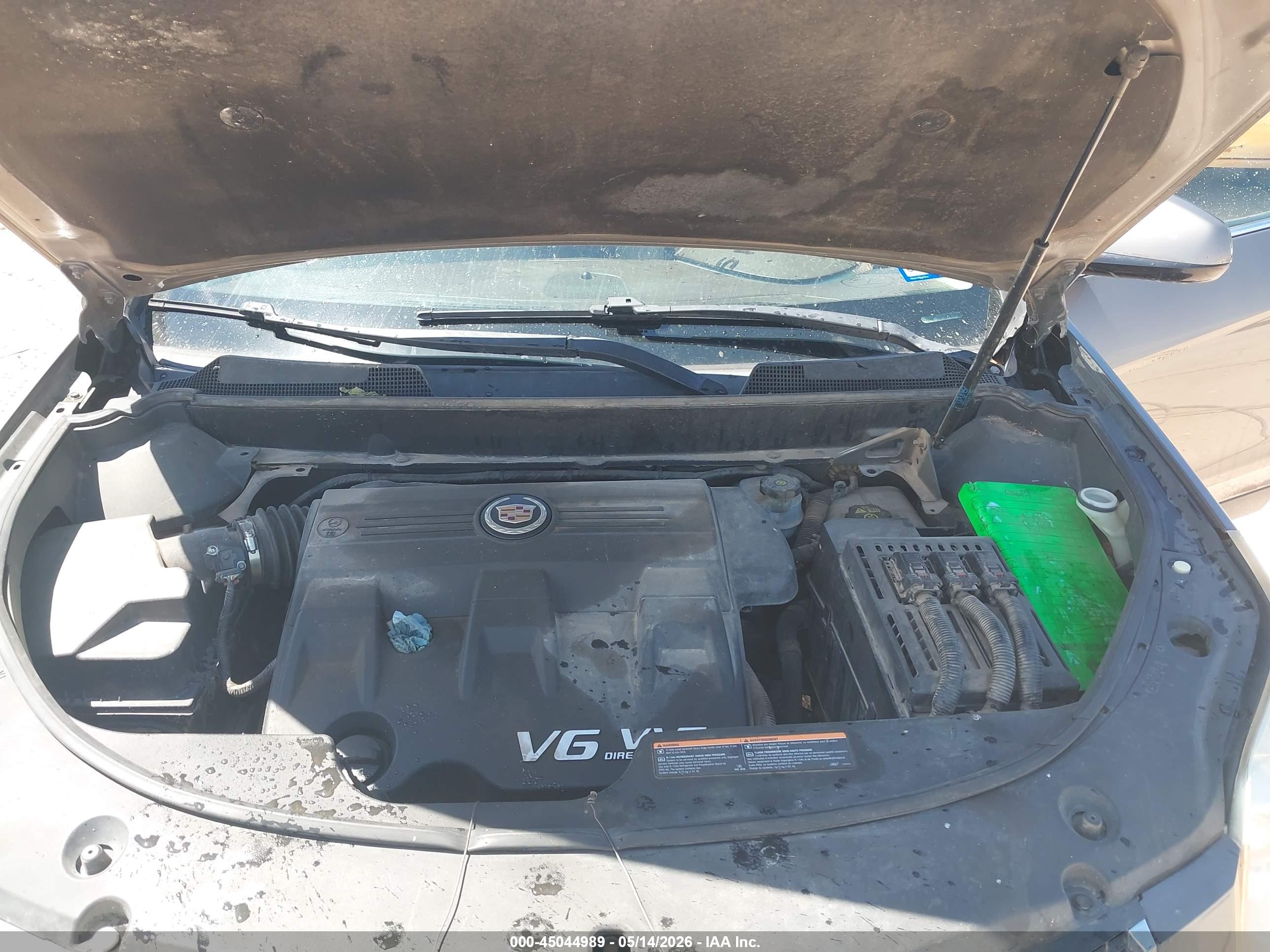 CADILLAC SRX image 10