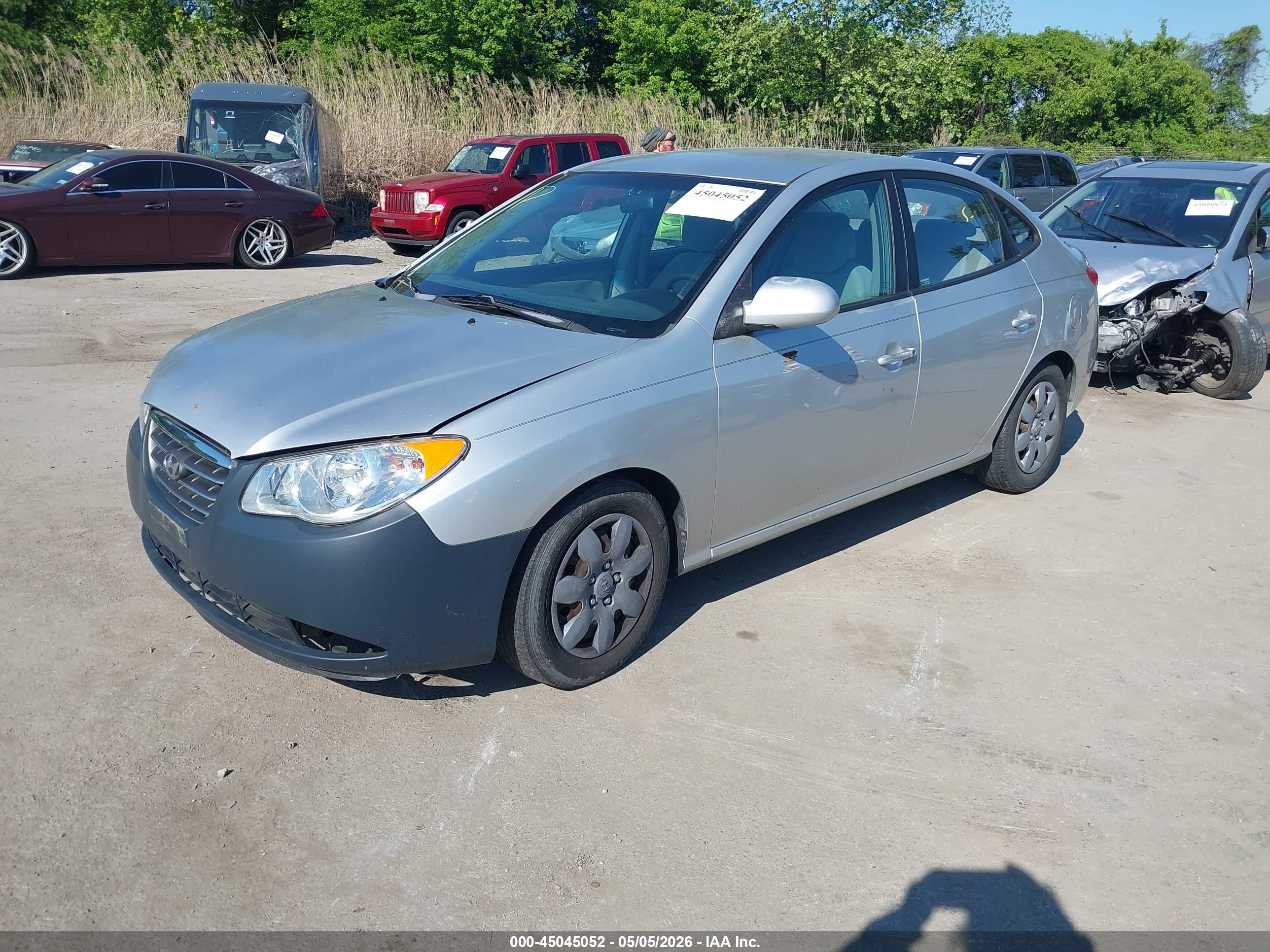 HYUNDAI ELANTRA image 2