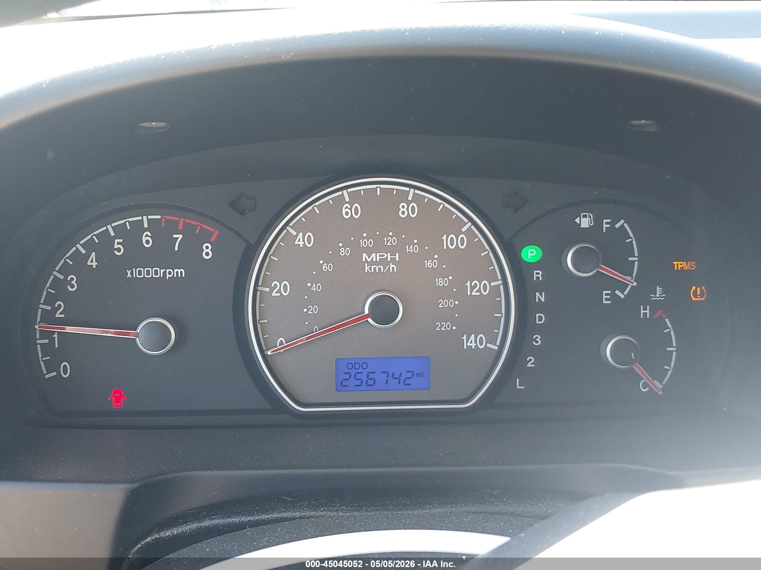 HYUNDAI ELANTRA image 7