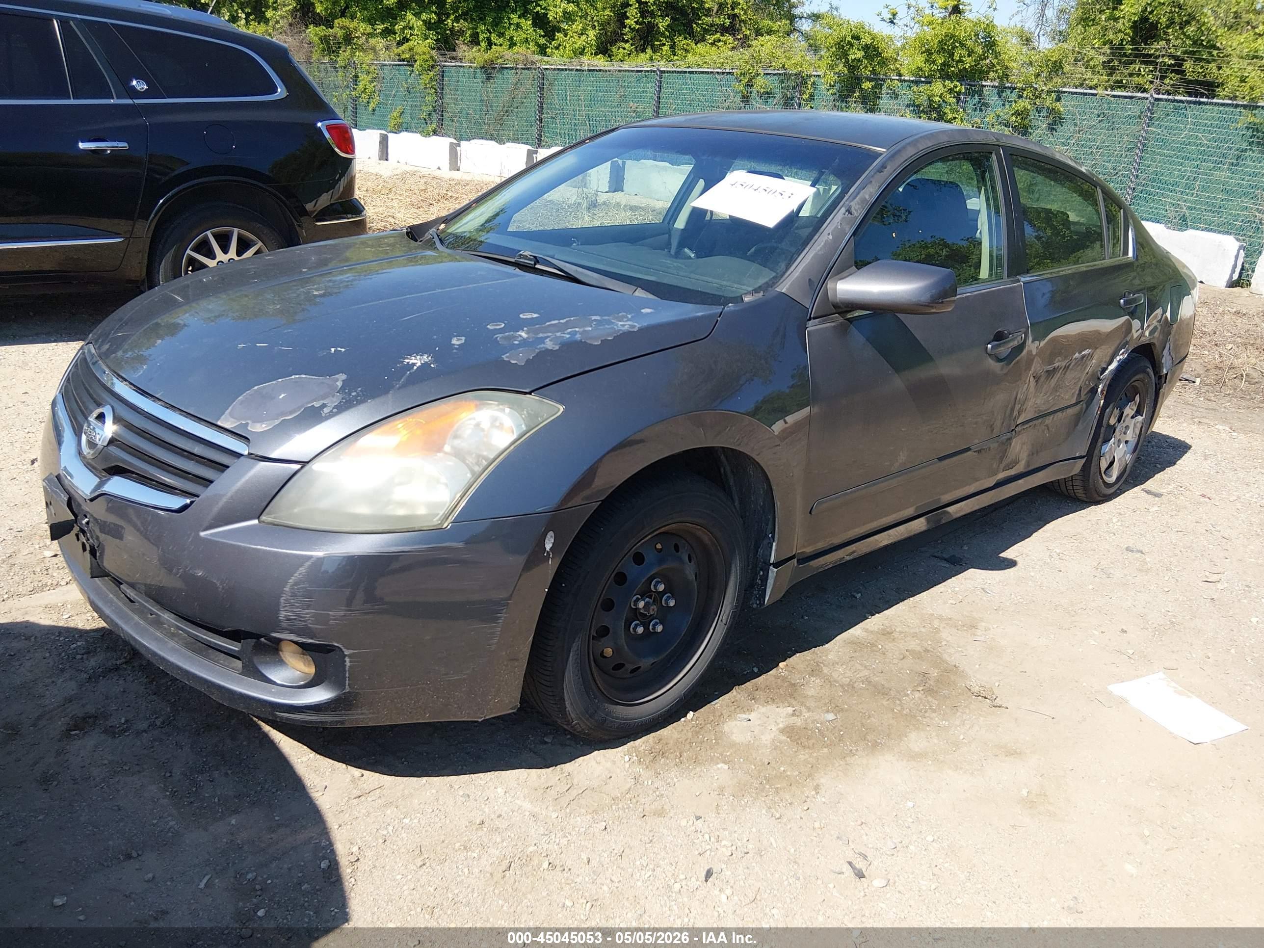 NISSAN ALTIMA image 2