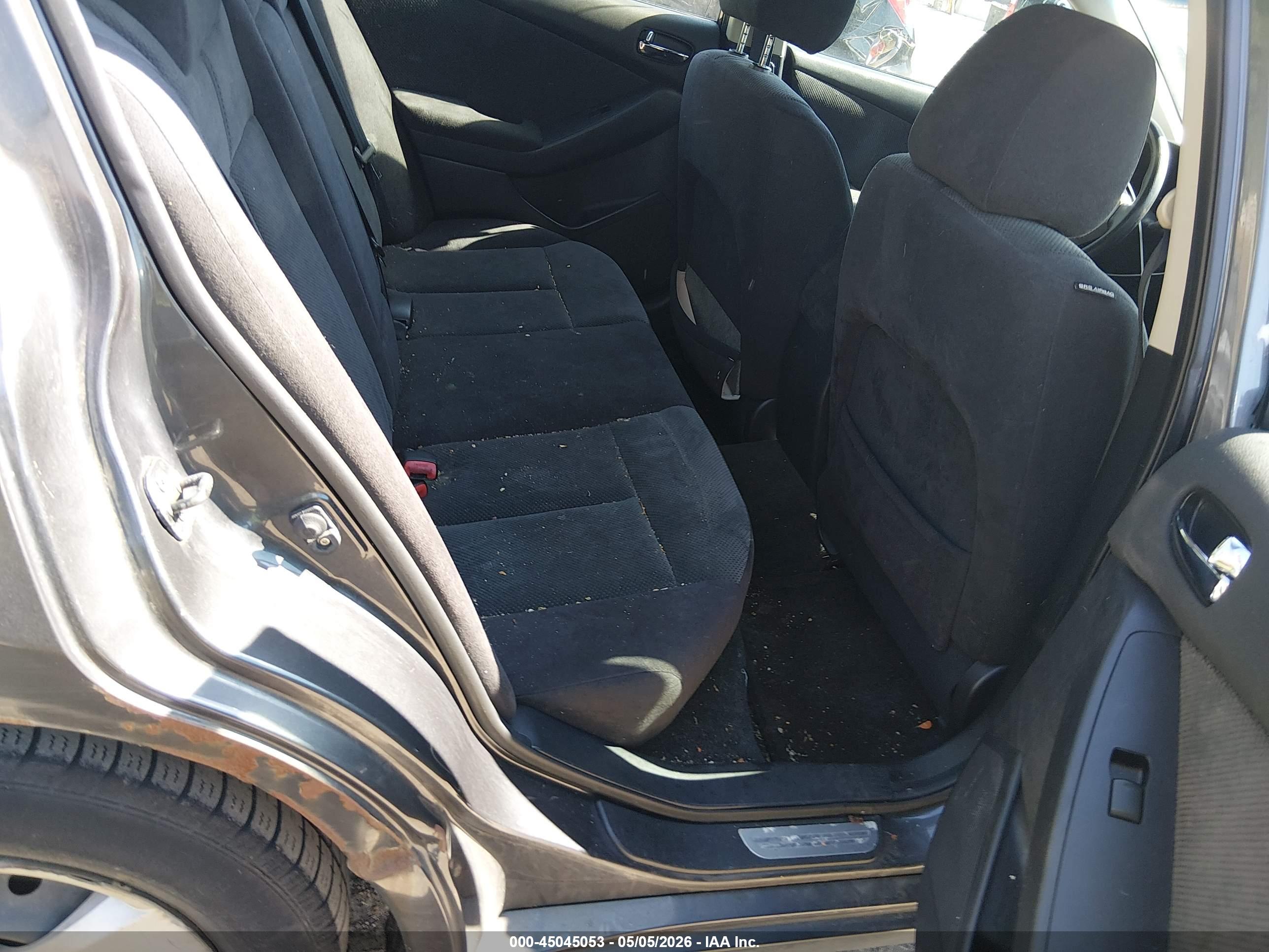 NISSAN ALTIMA image 8