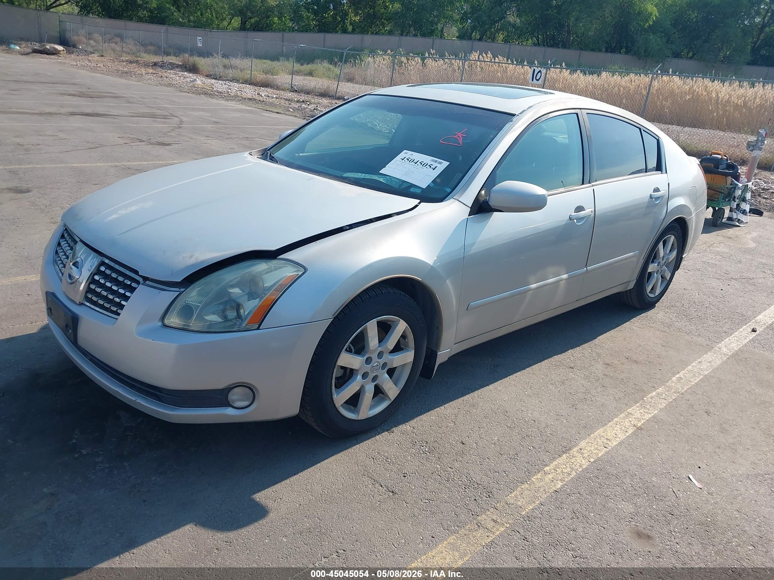 NISSAN MAXIMA image 2