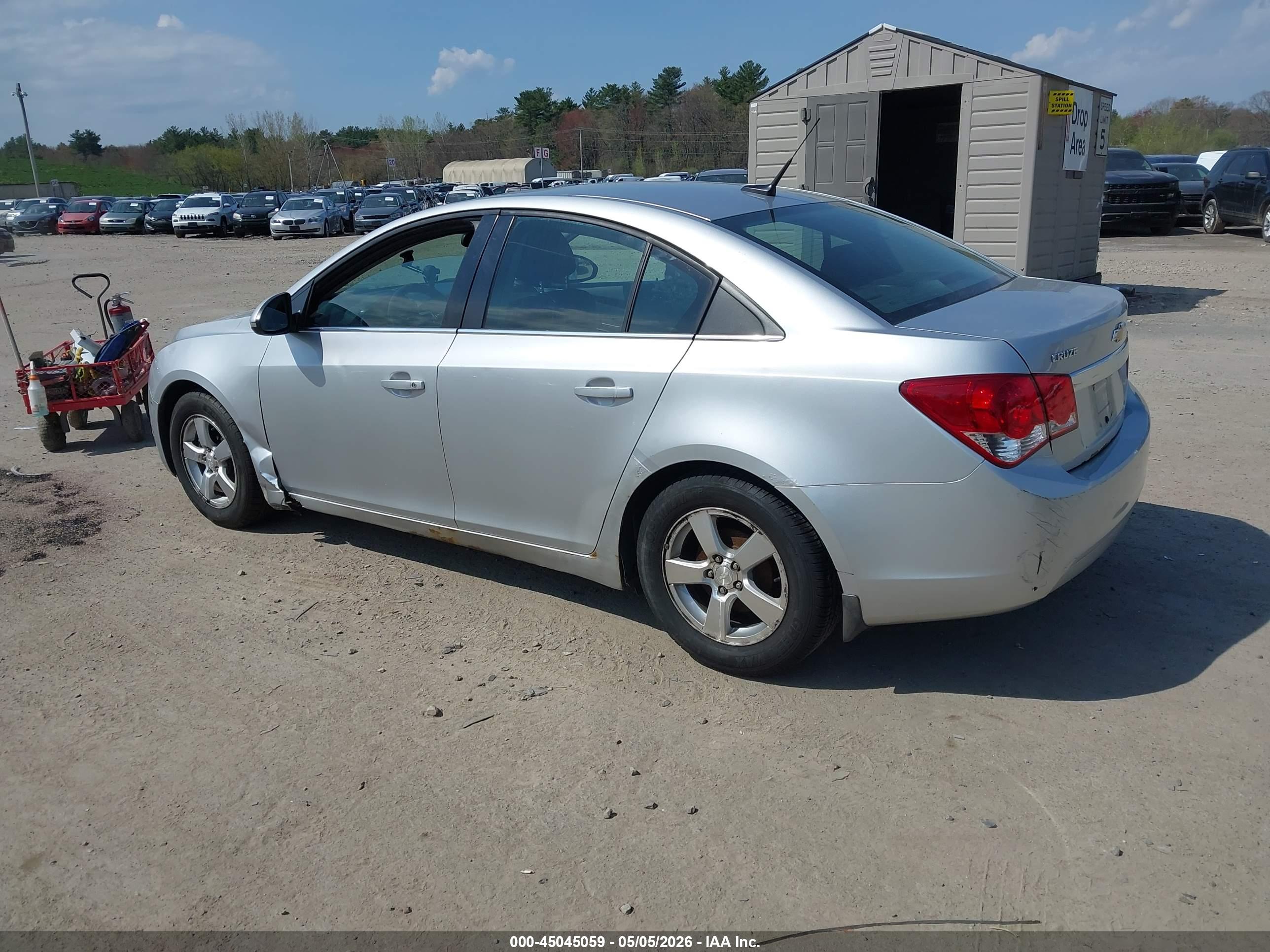 CHEVROLET CRUZE image 3