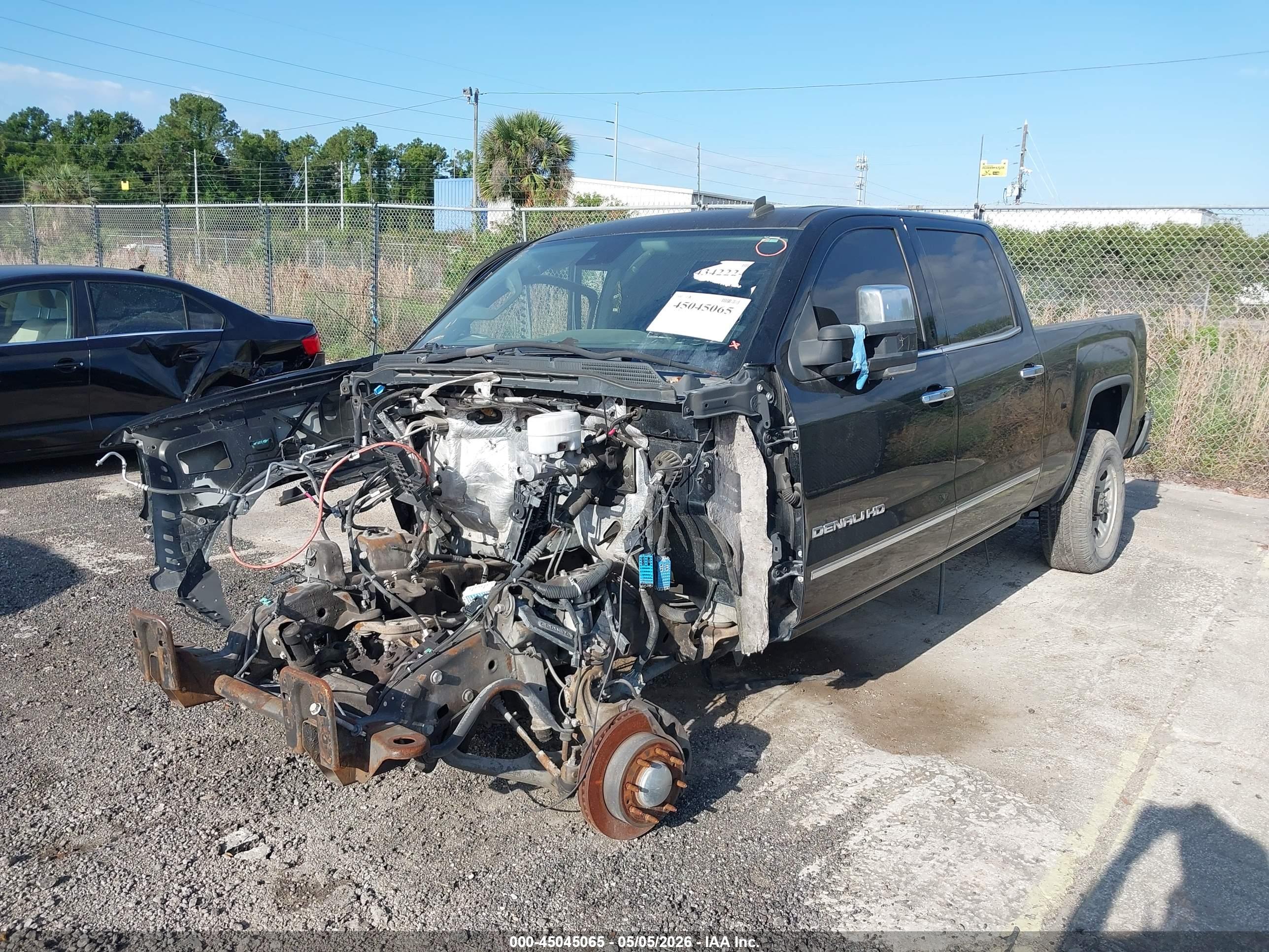 GMC SIERRA image 2