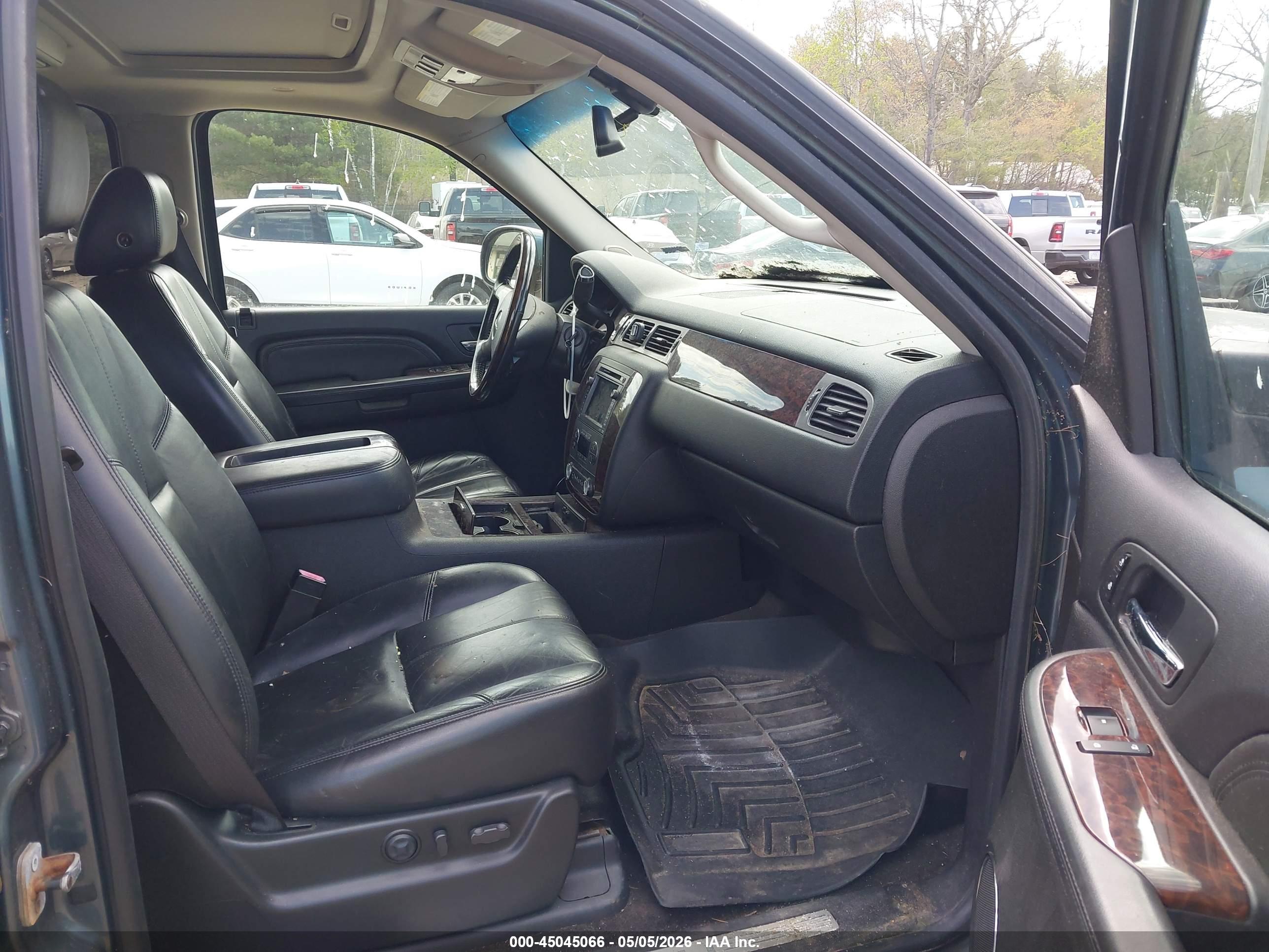 GMC YUKON image 5