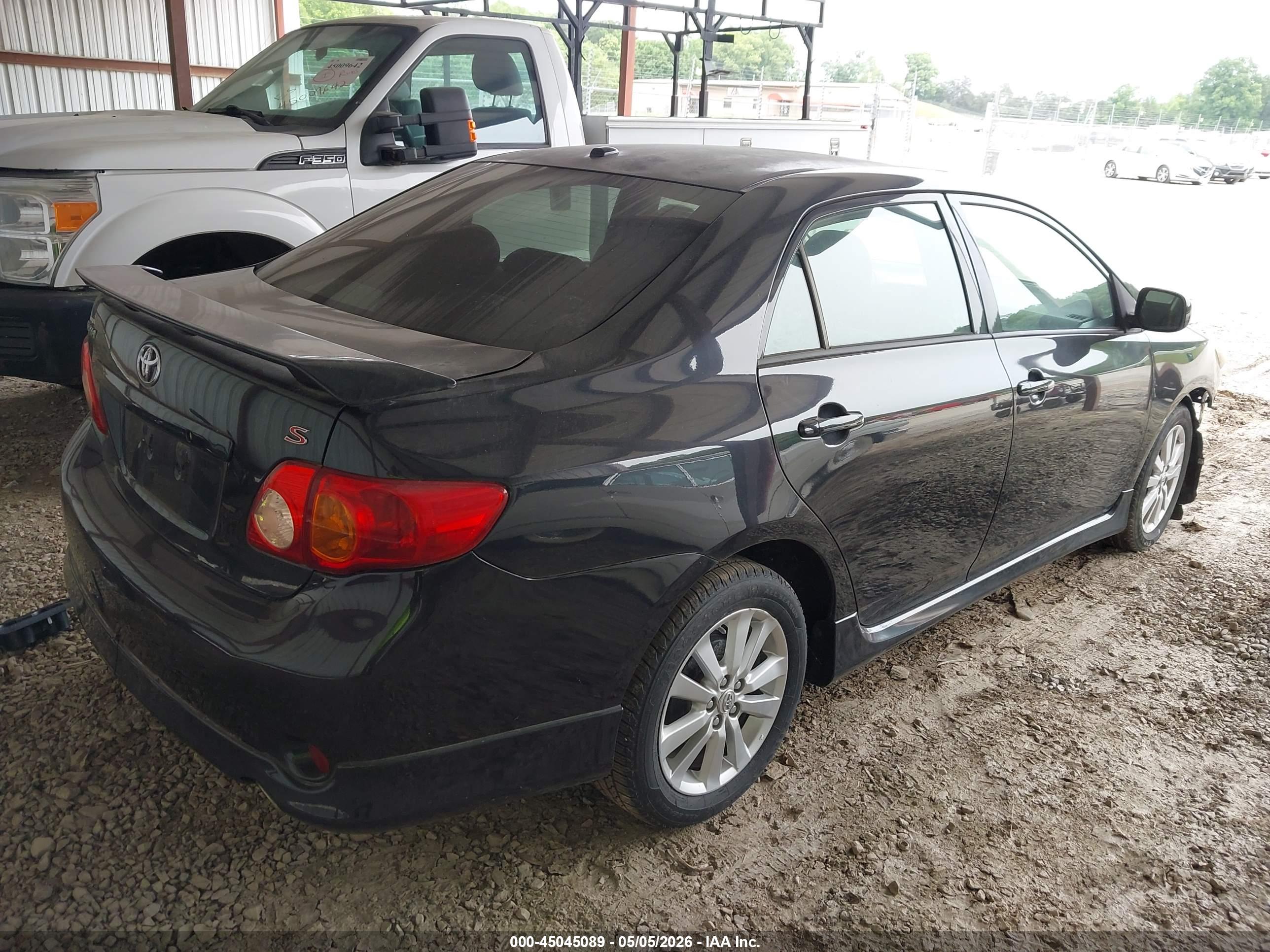 TOYOTA COROLLA image 4