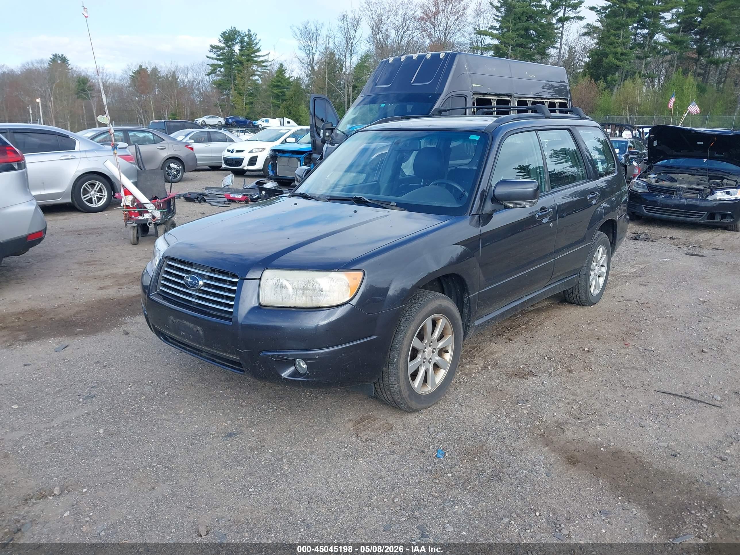 SUBARU FORESTER image 2