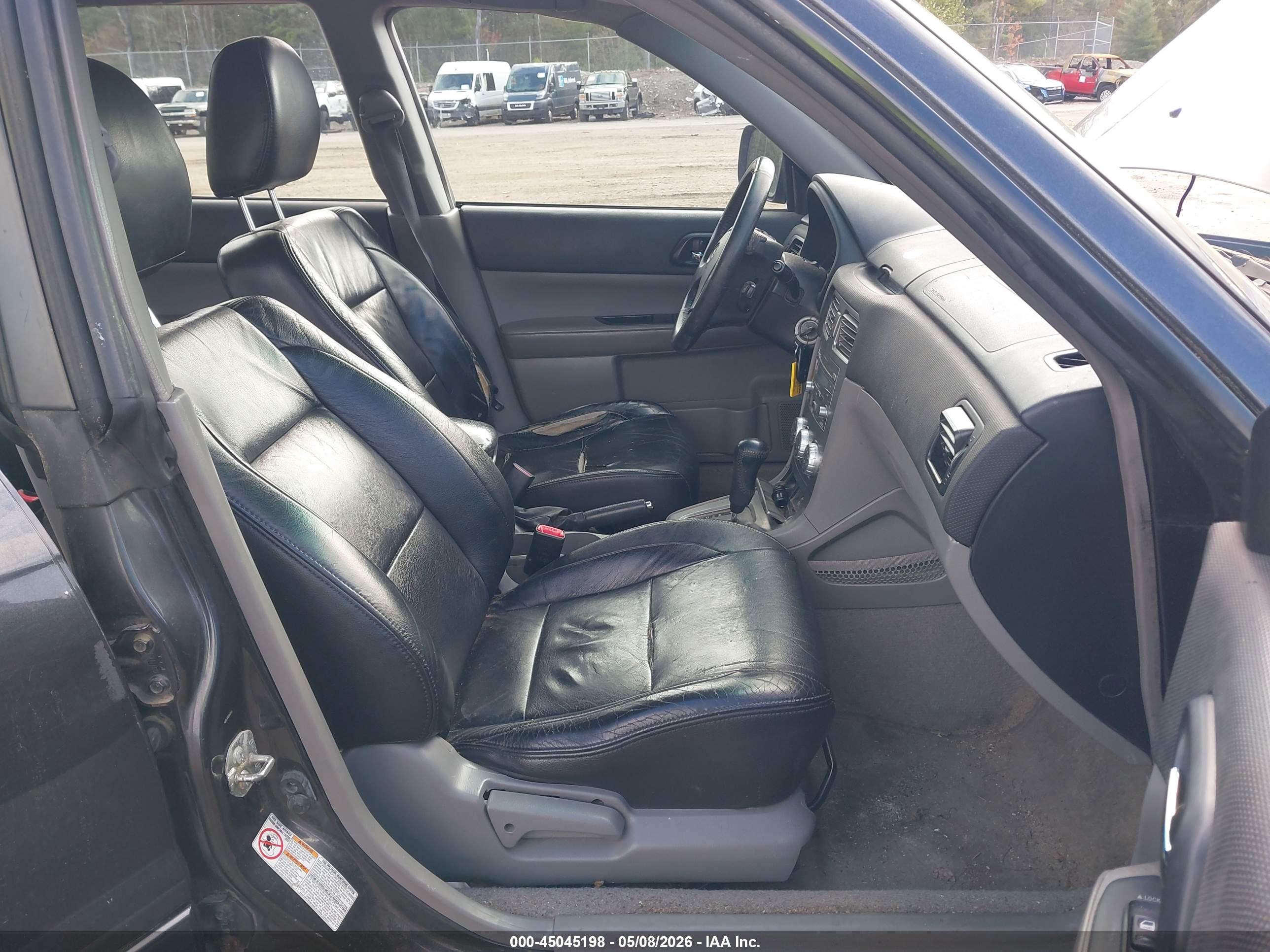SUBARU FORESTER image 5