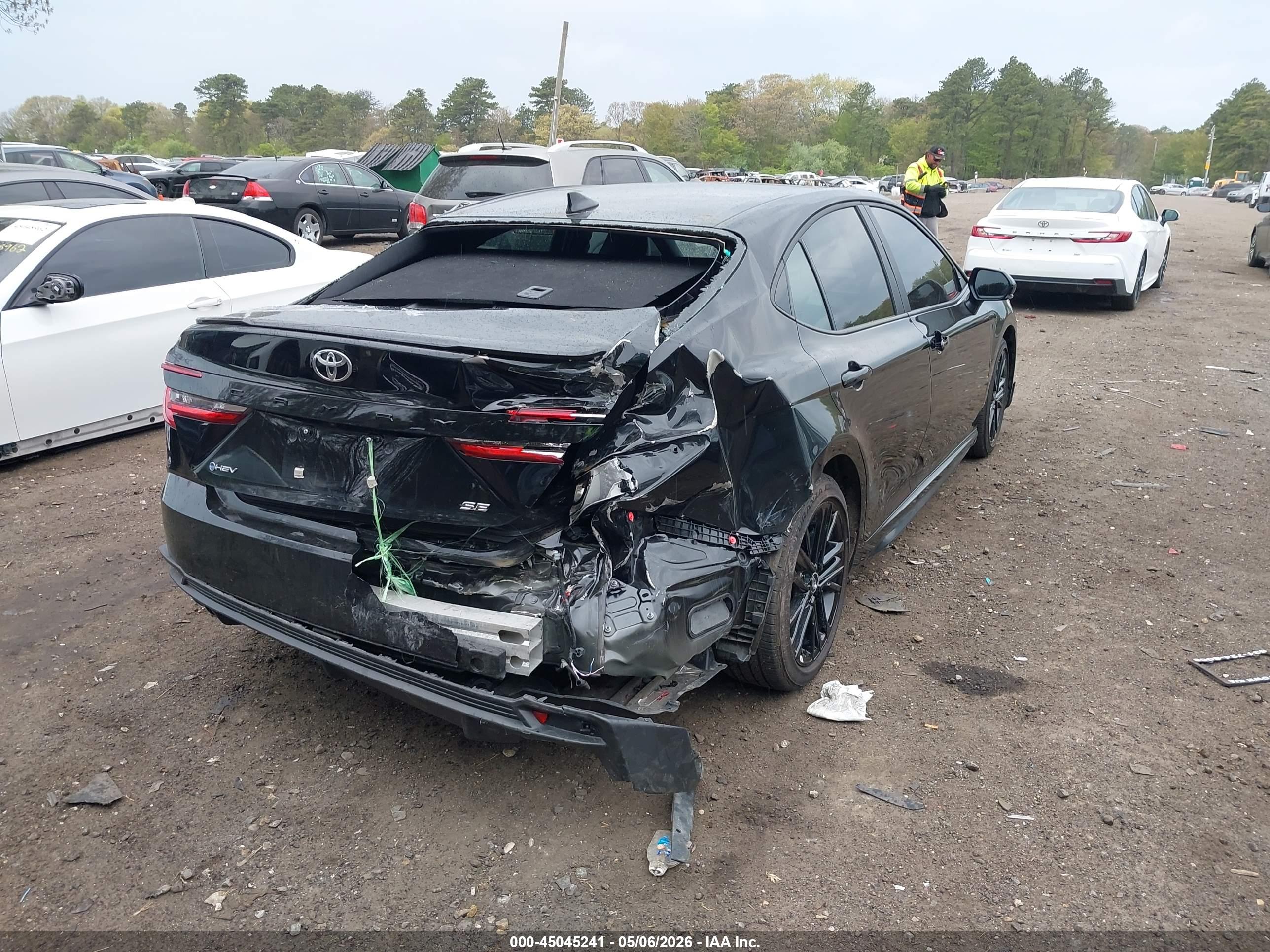TOYOTA CAMRY image 6