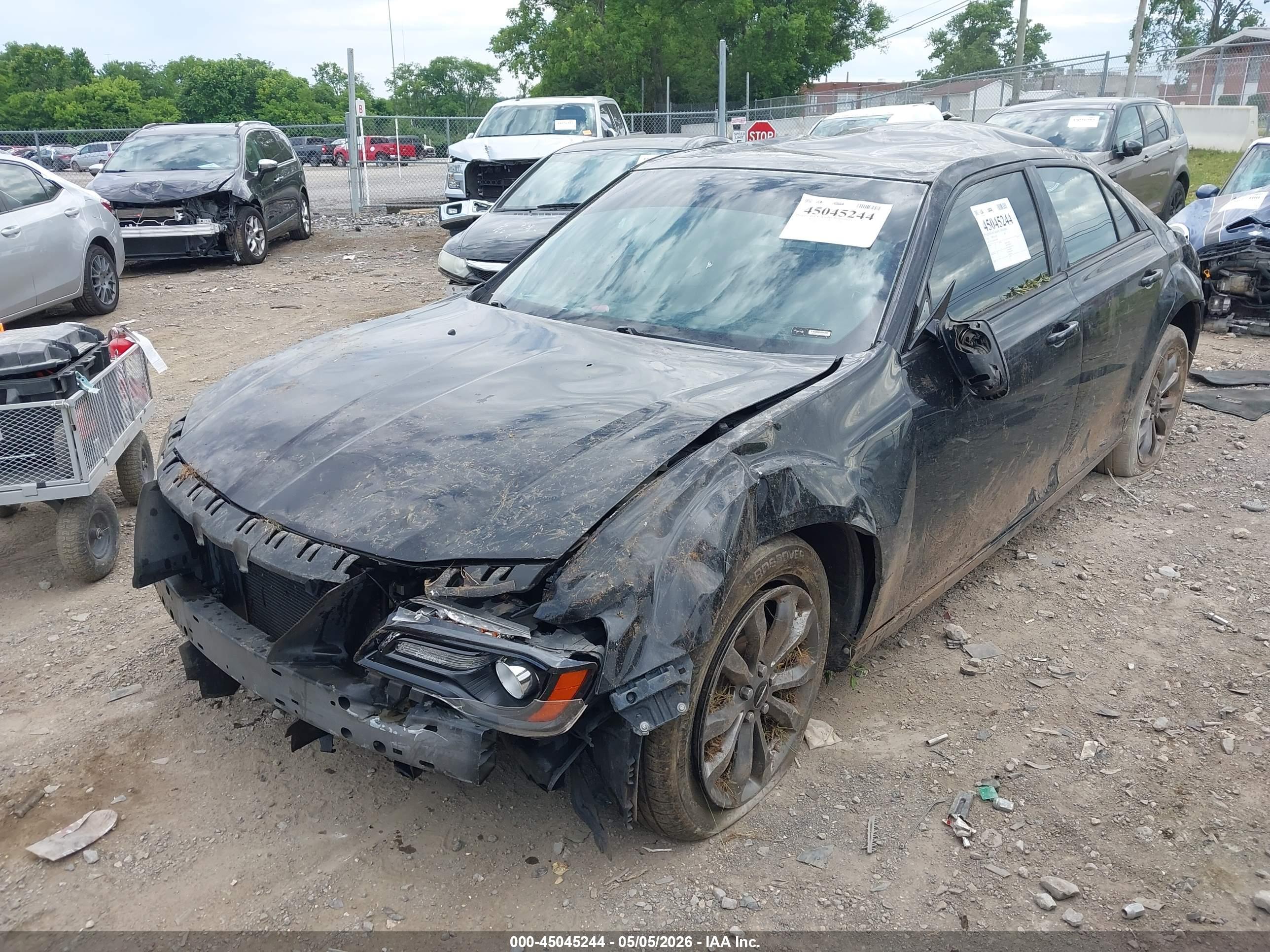 CHRYSLER 300 image 2