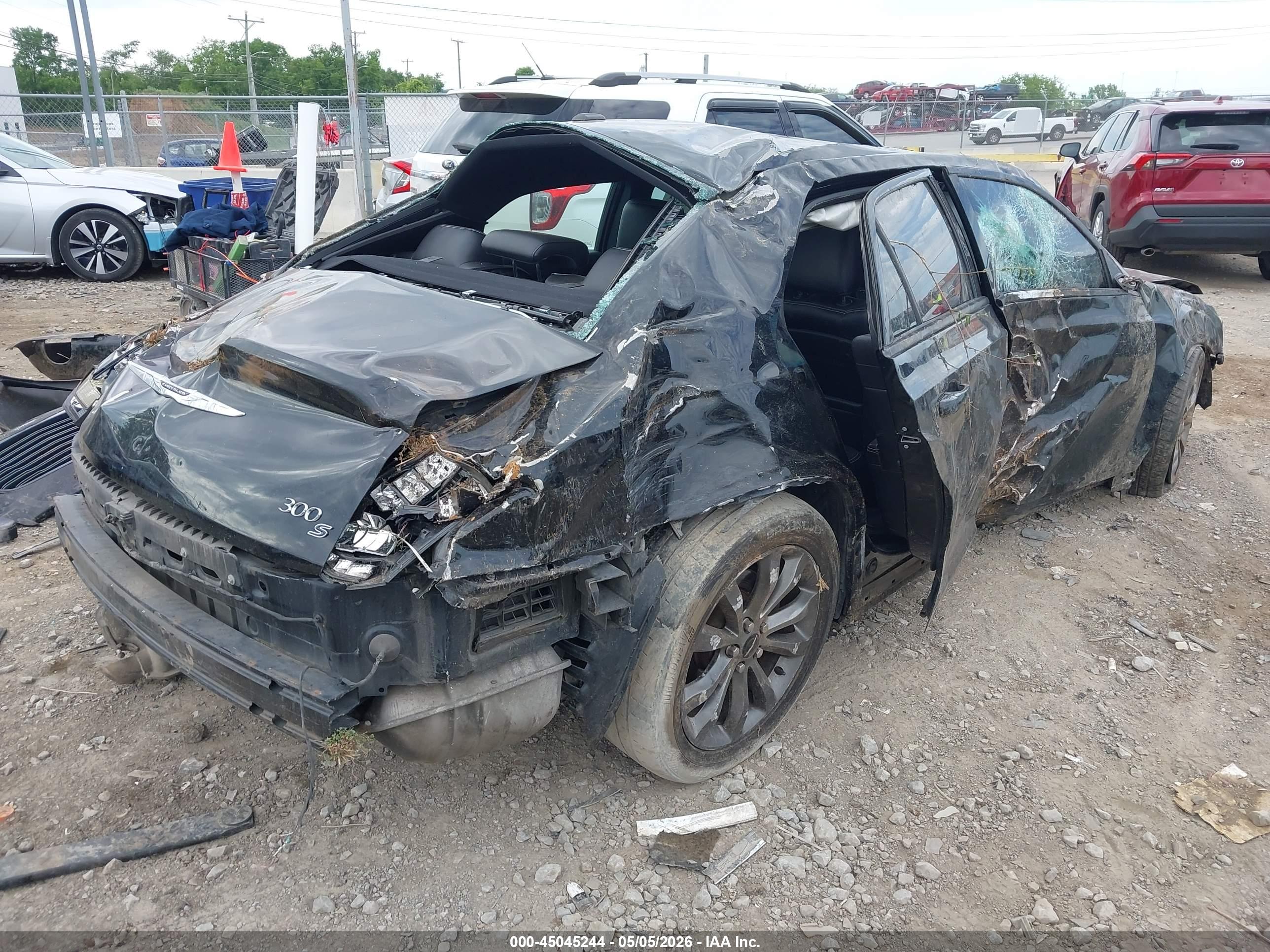 CHRYSLER 300 image 4