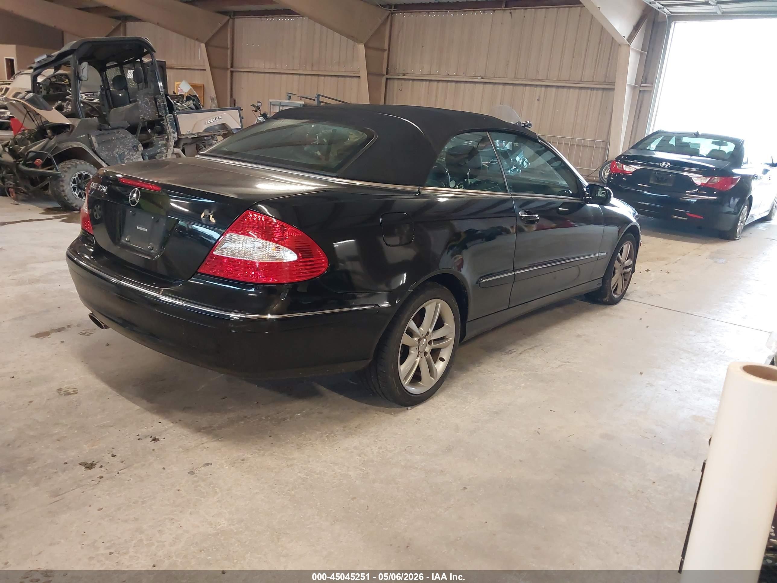 MERCEDES-BENZ CLK image 4