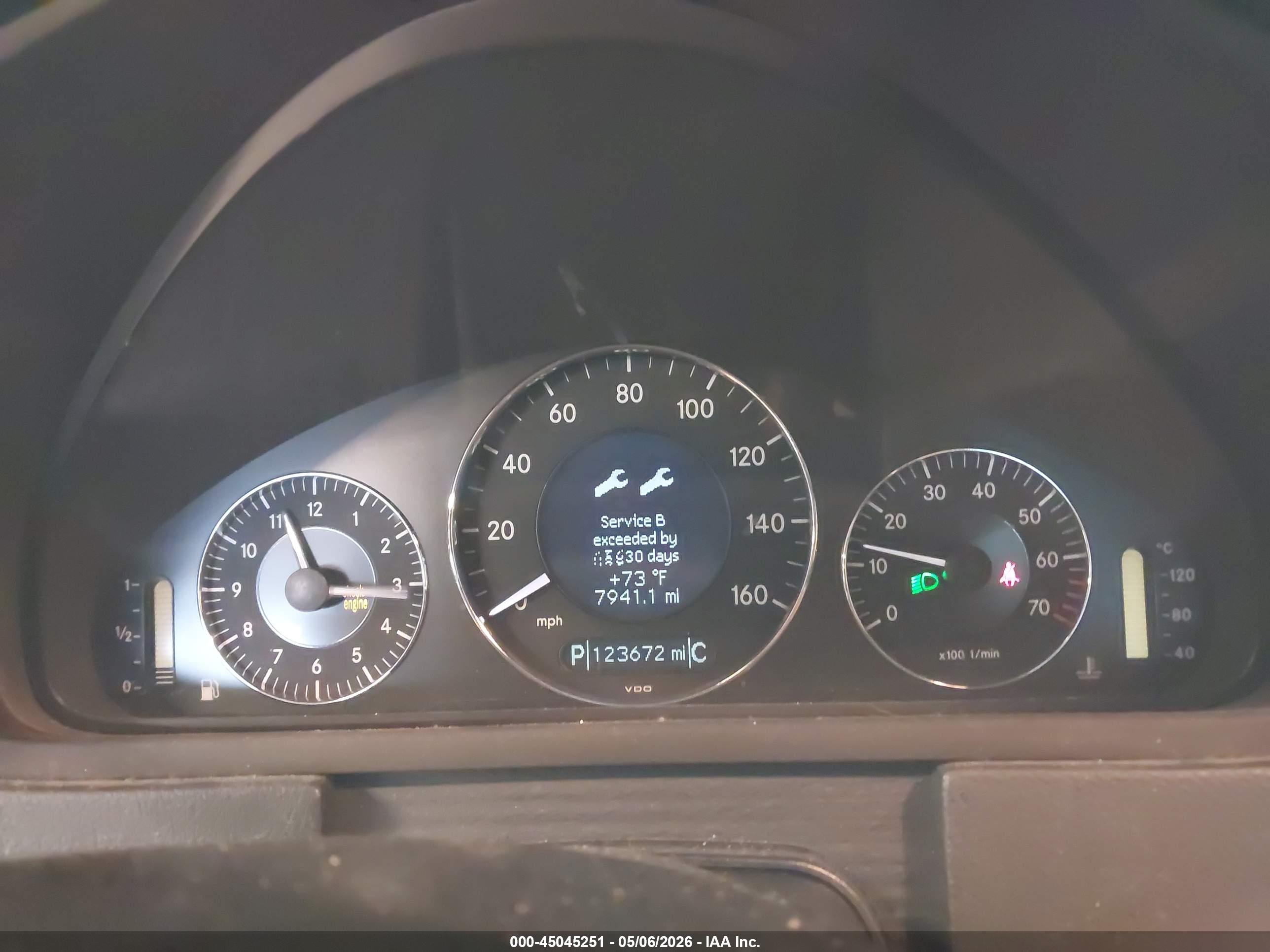 MERCEDES-BENZ CLK image 7
