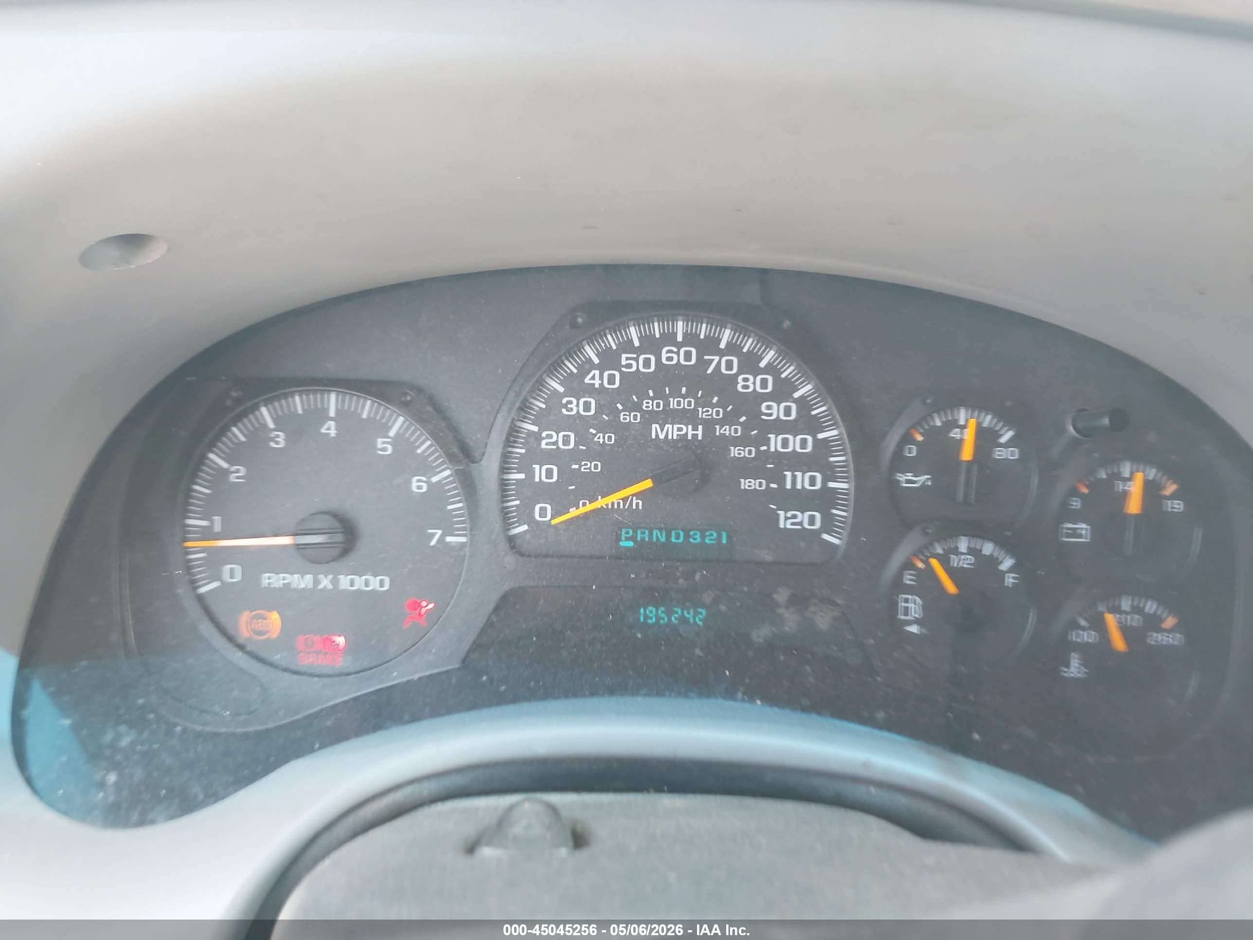 CHEVROLET TRAILBLAZER image 7