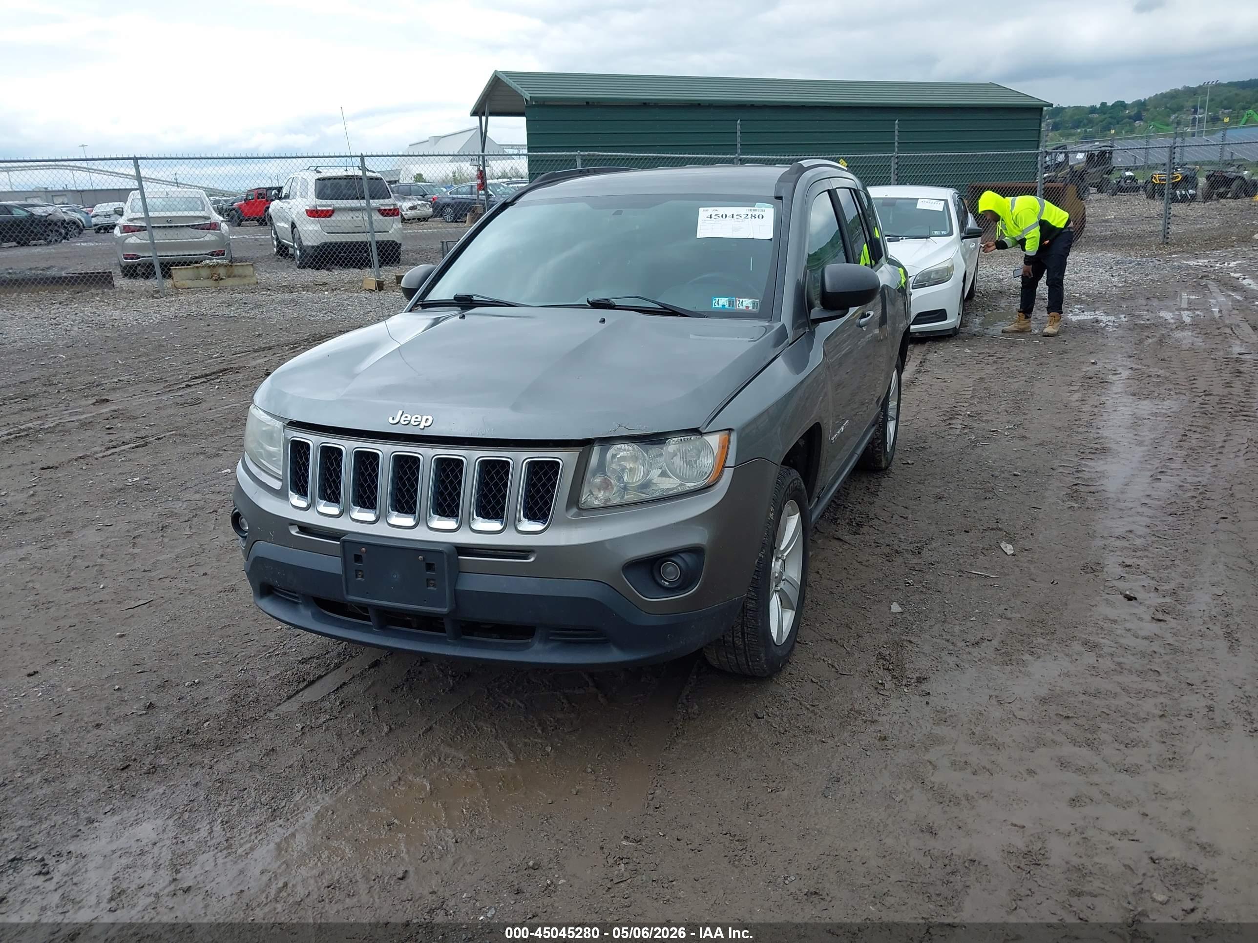 JEEP COMPASS image 2