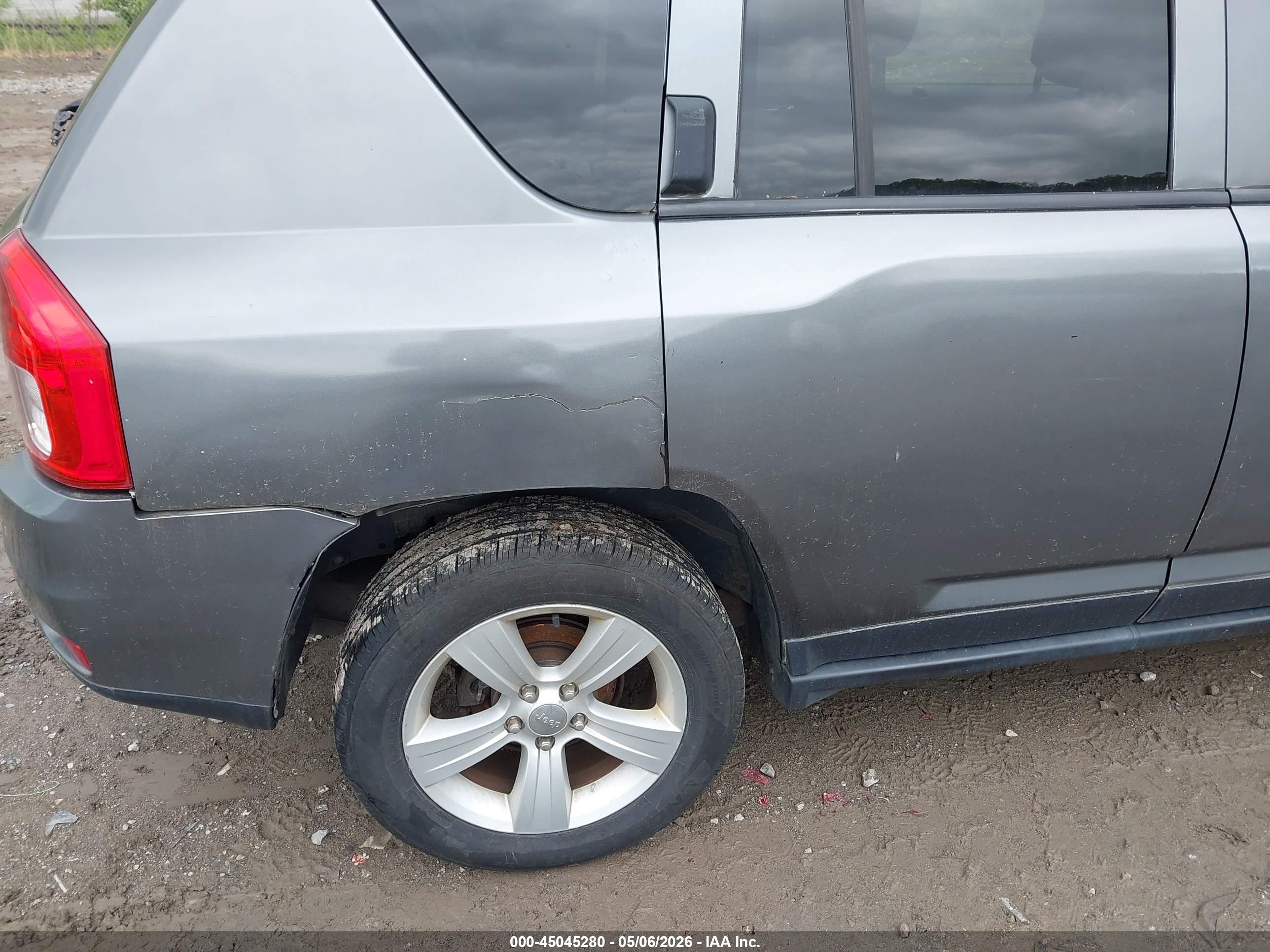 JEEP COMPASS image 6