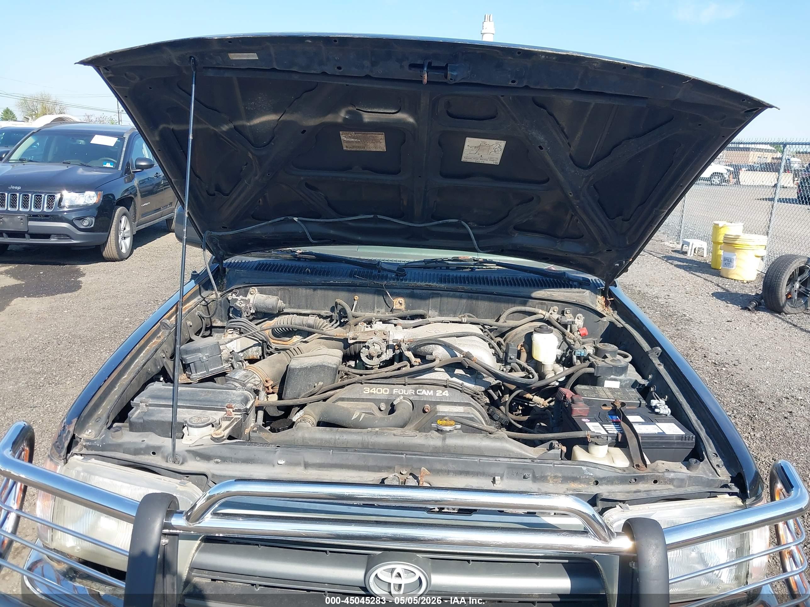 TOYOTA 4RUNNER image 10