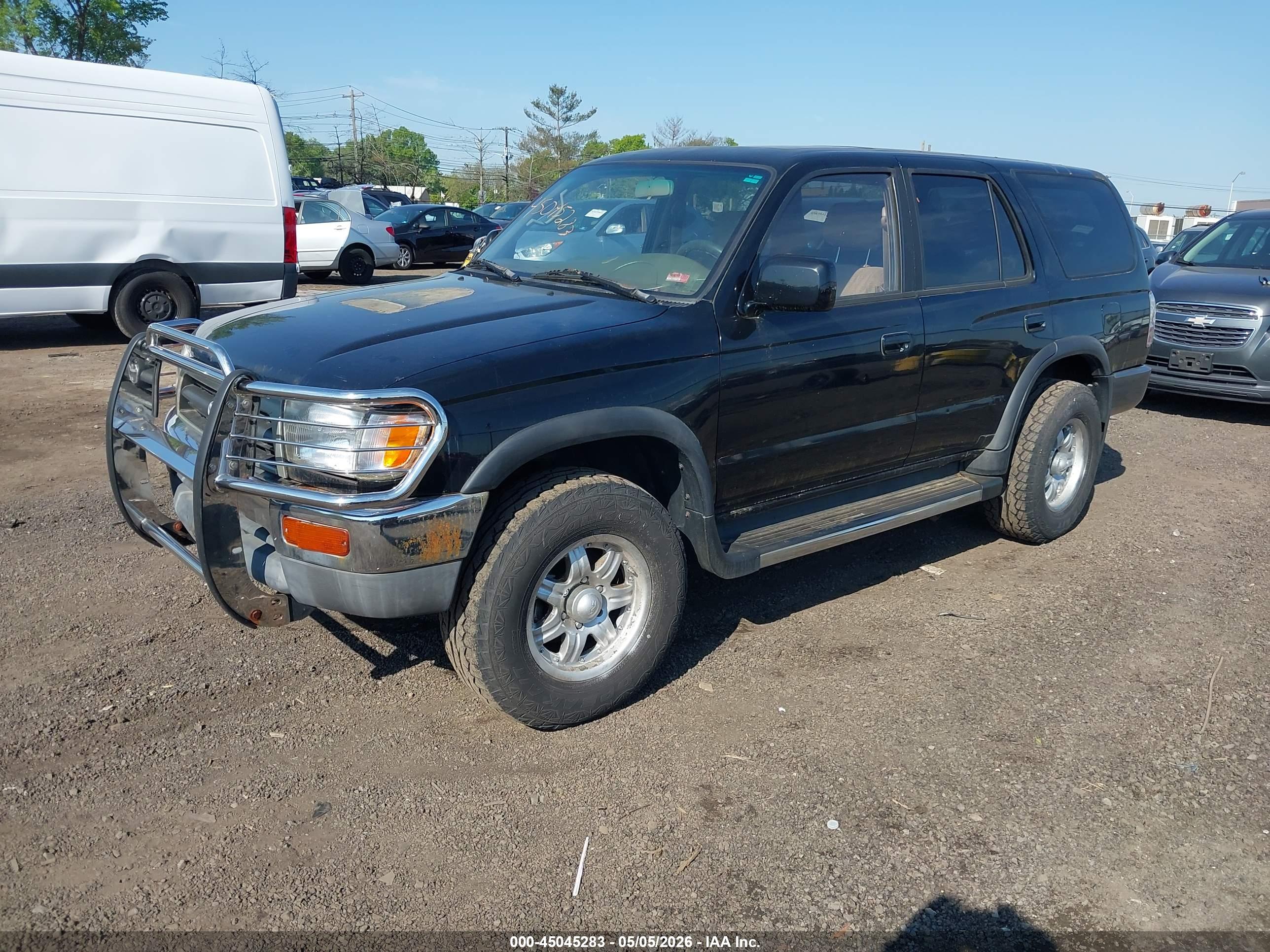 TOYOTA 4RUNNER image 2