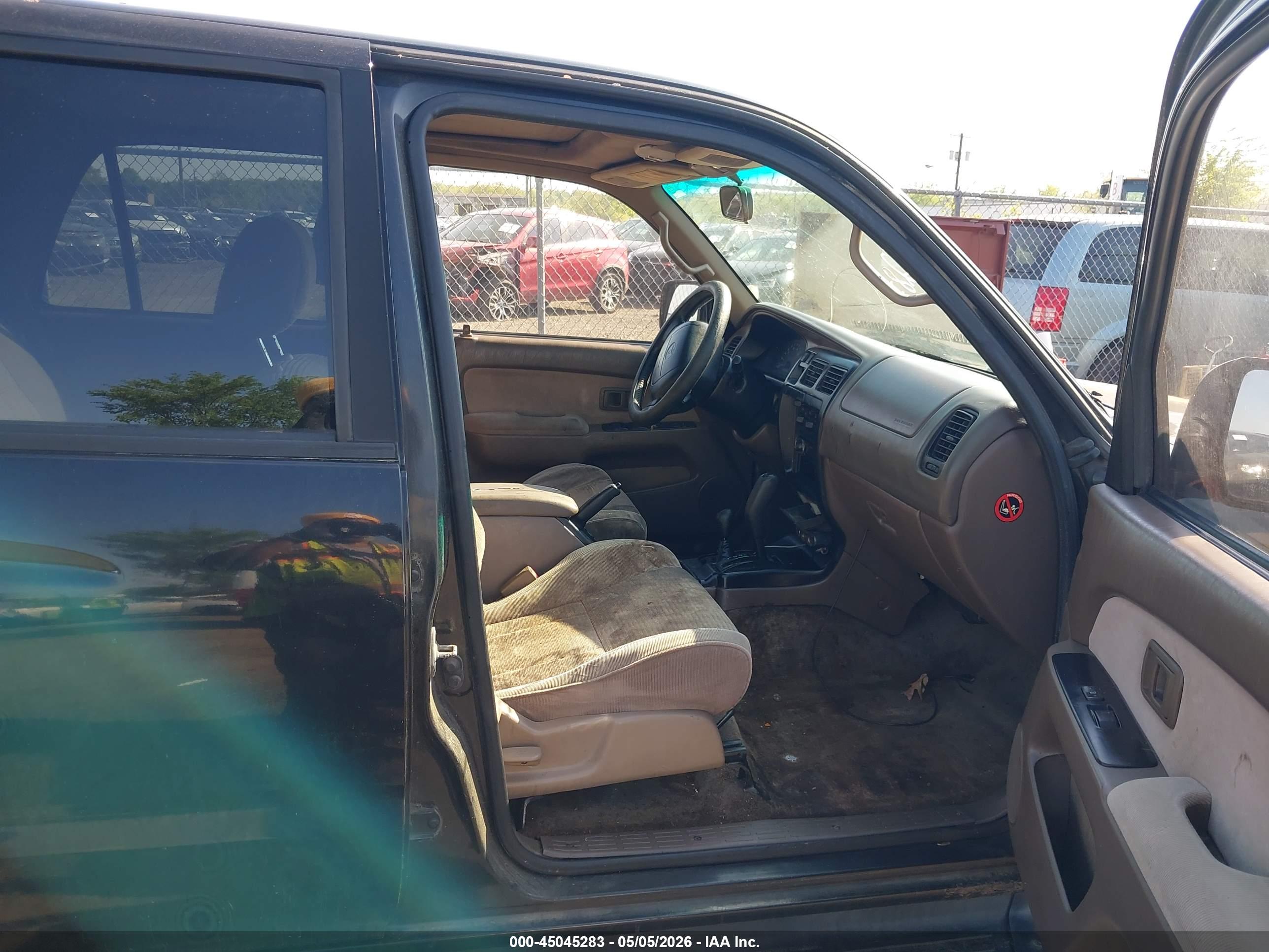 TOYOTA 4RUNNER image 5