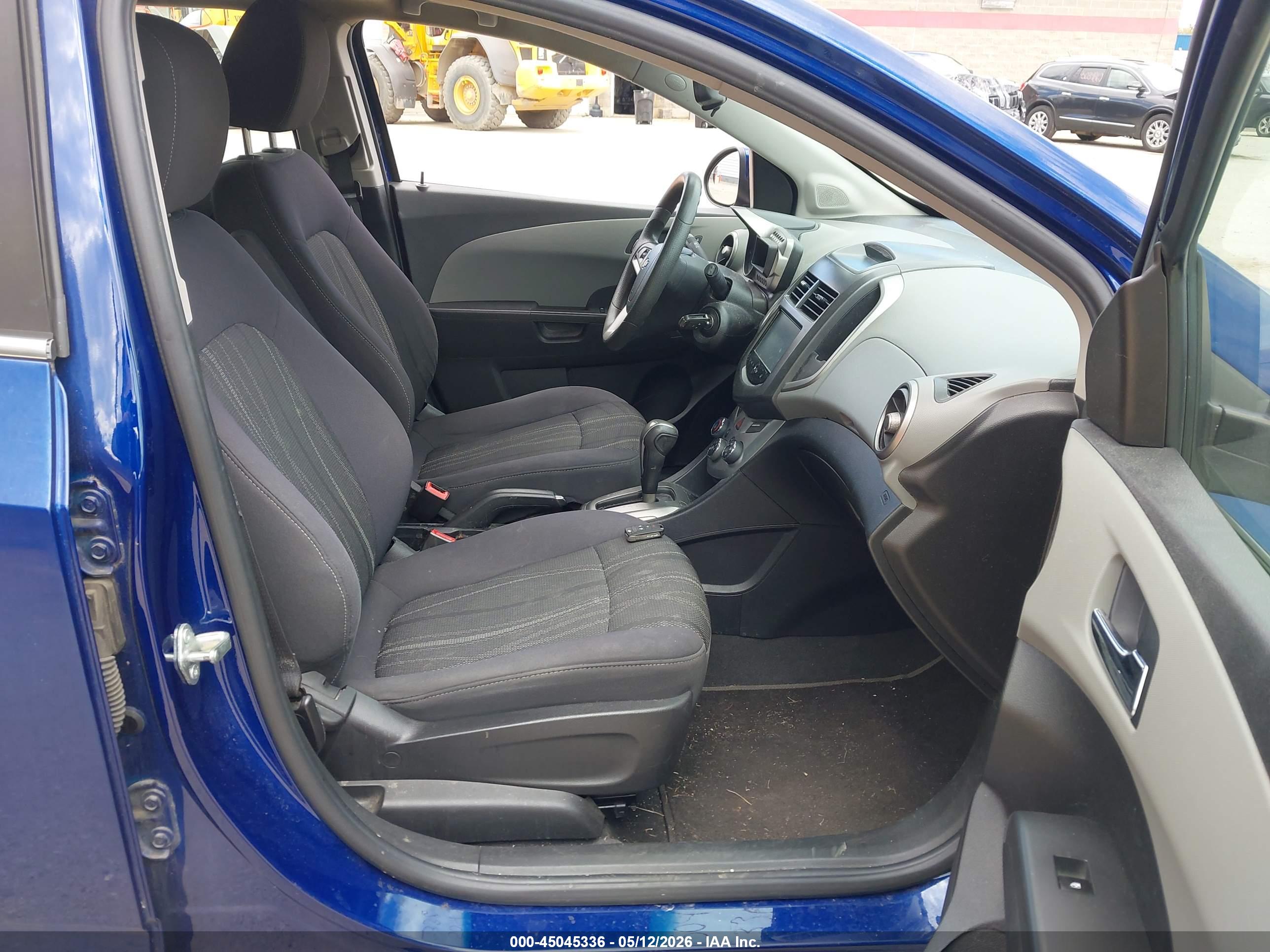 CHEVROLET SONIC image 5