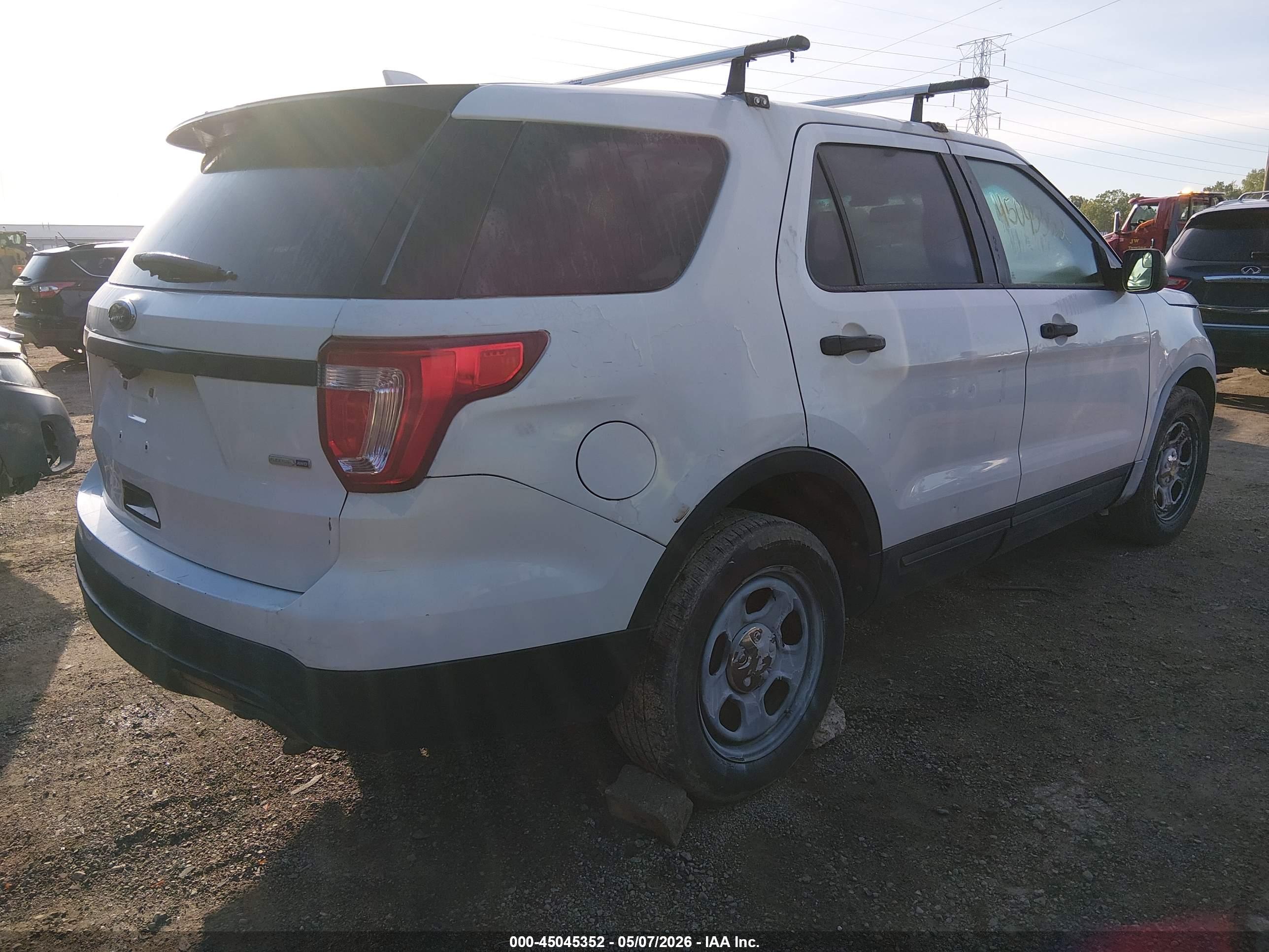 FORD UTILITY image 4