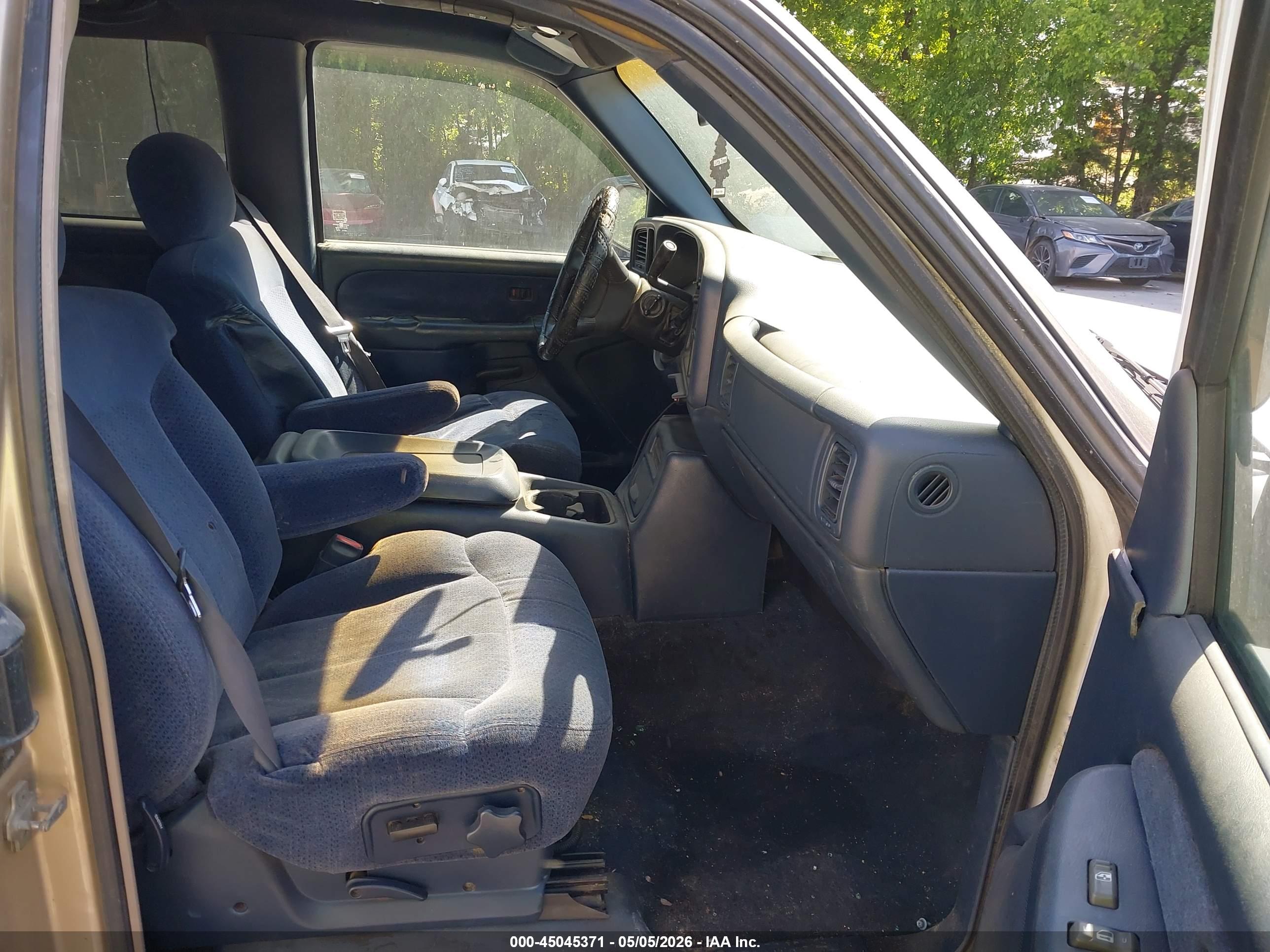 CHEVROLET SILVERADO image 5