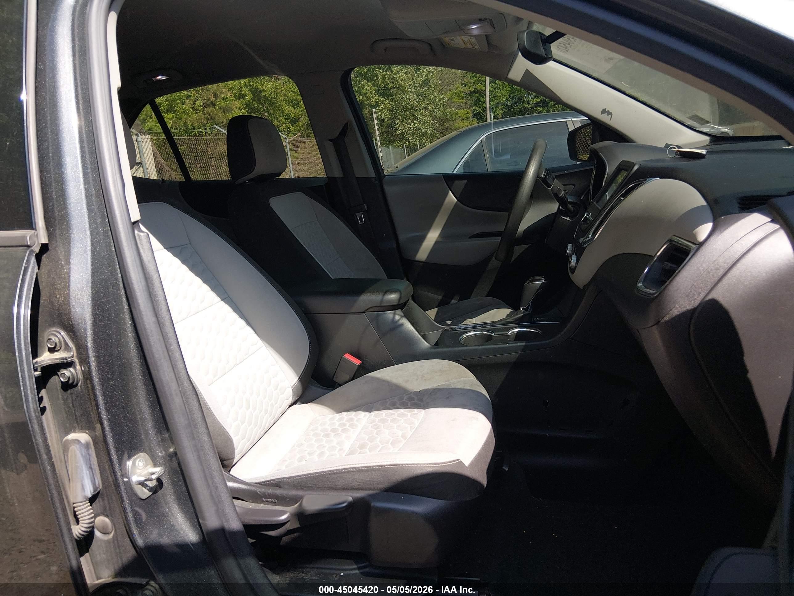 CHEVROLET EQUINOX image 5