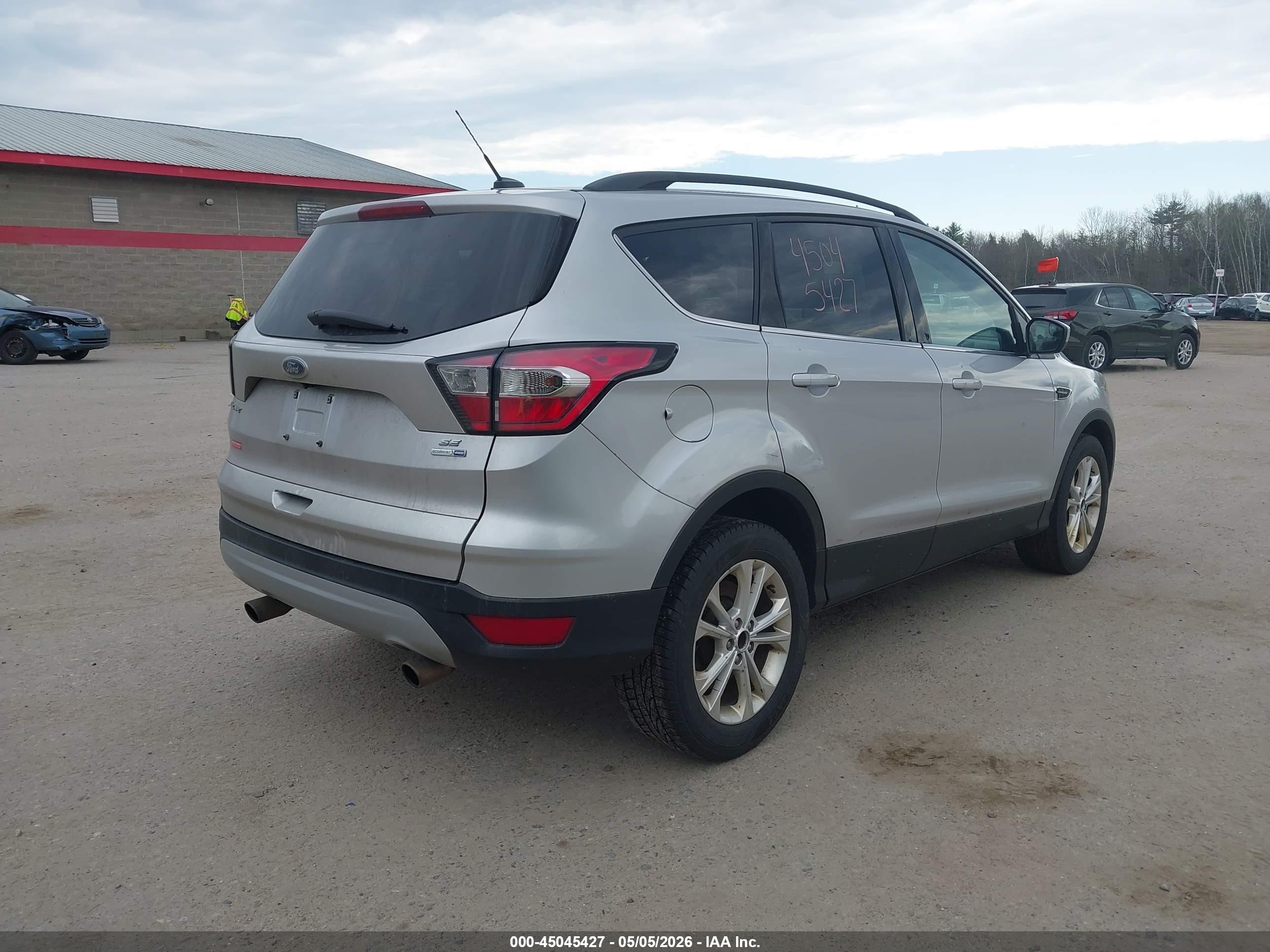 FORD ESCAPE image 4