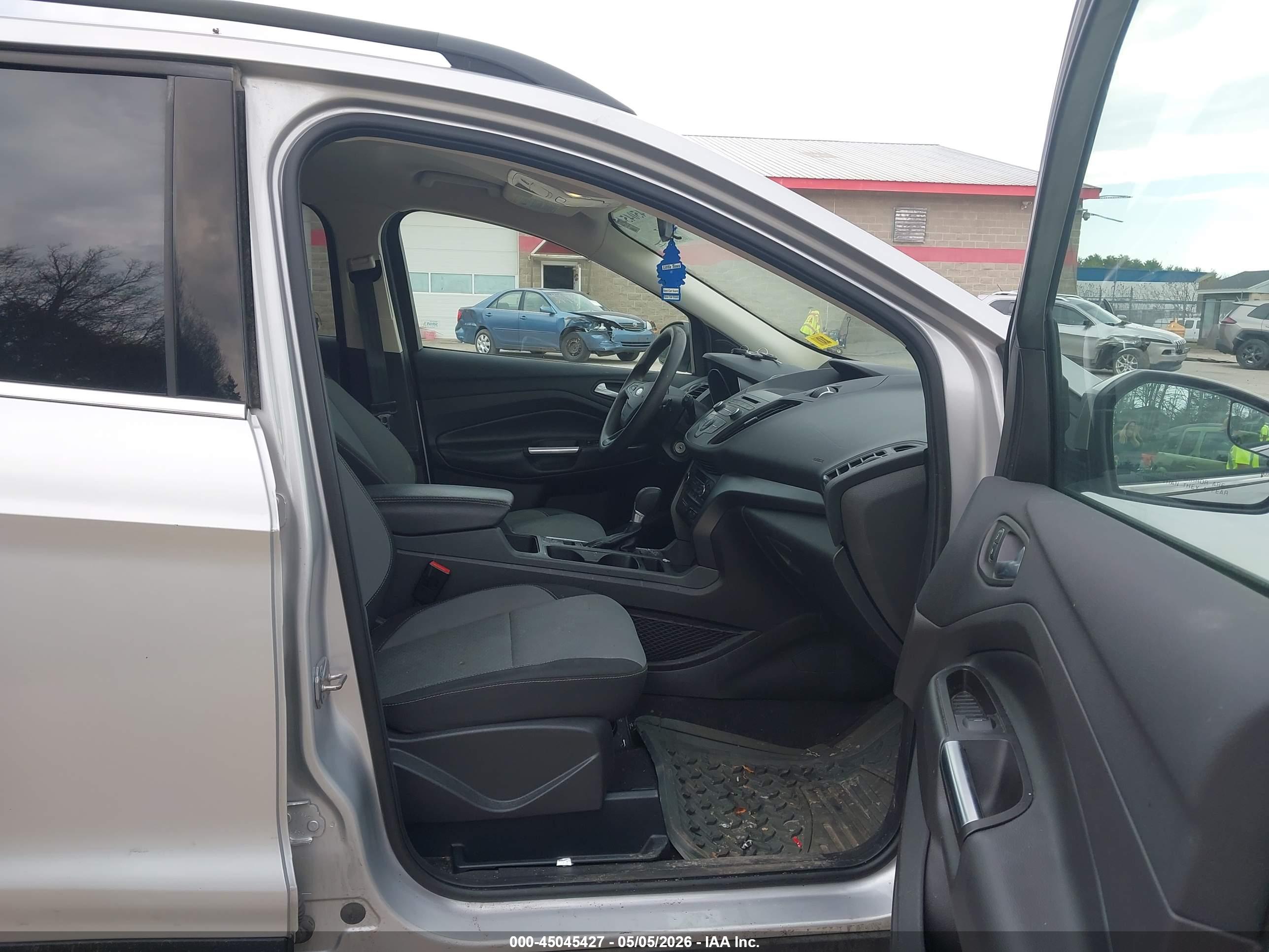FORD ESCAPE image 5
