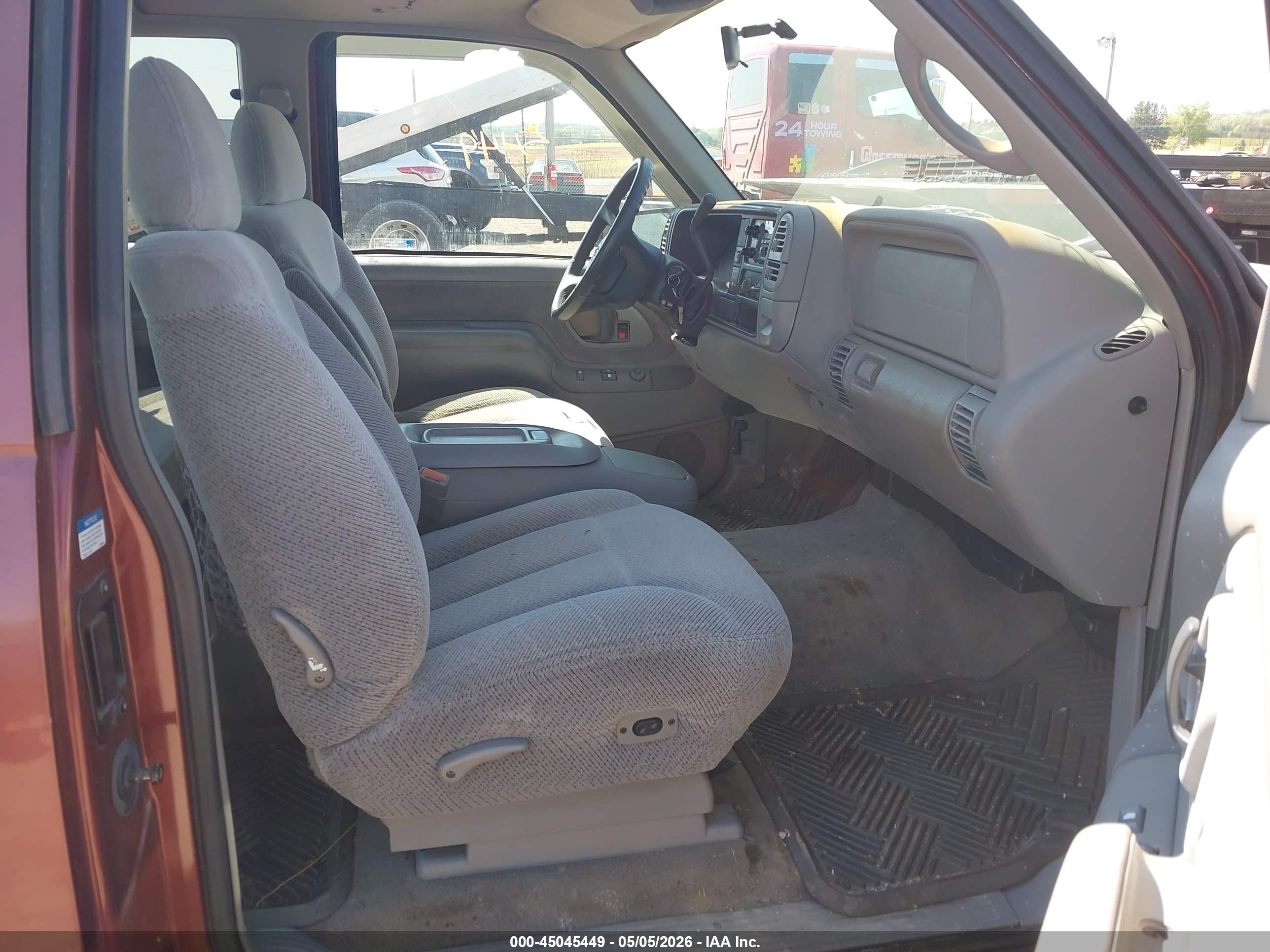 CHEVROLET C1500 image 5