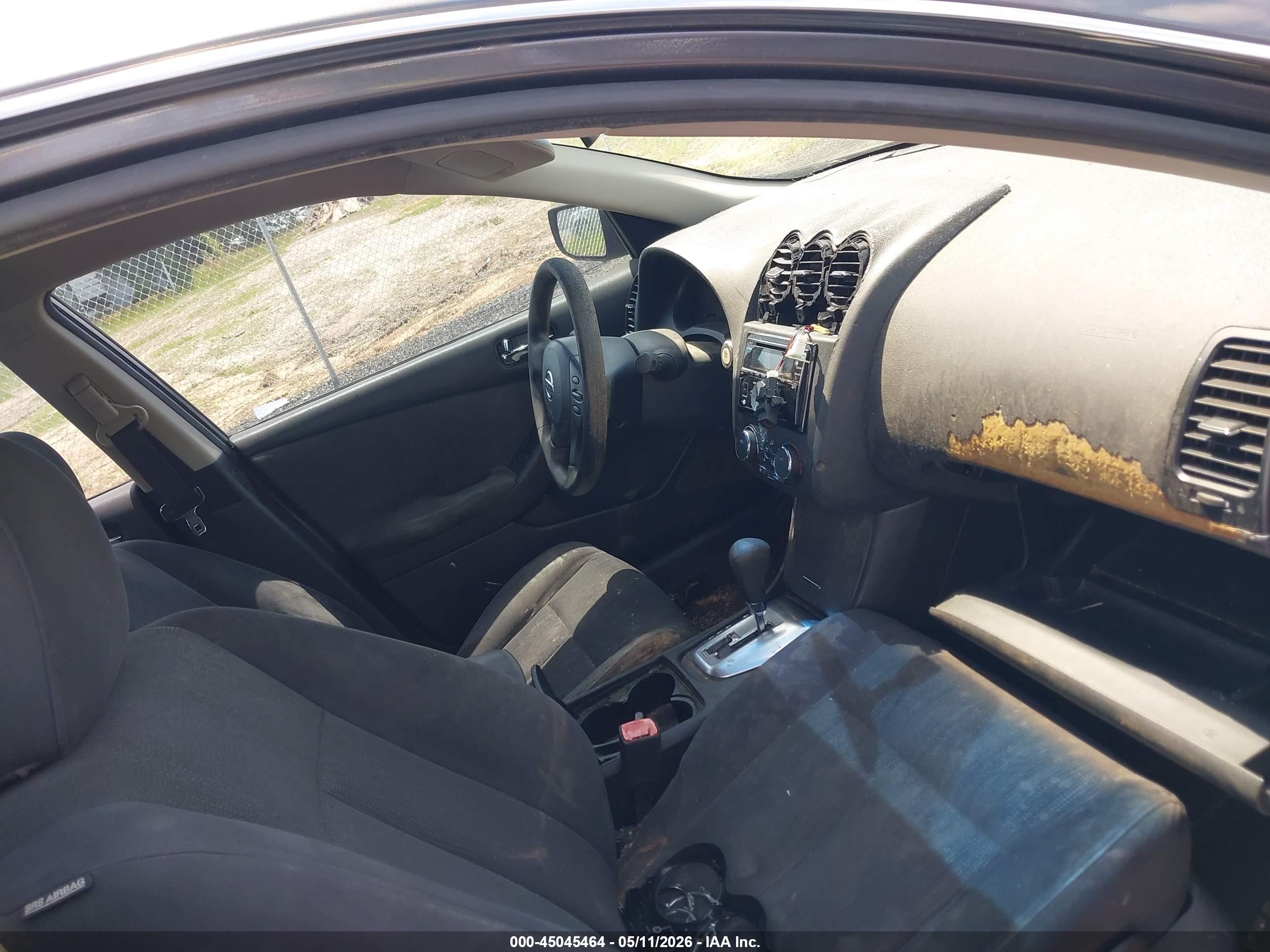 NISSAN ALTIMA image 5