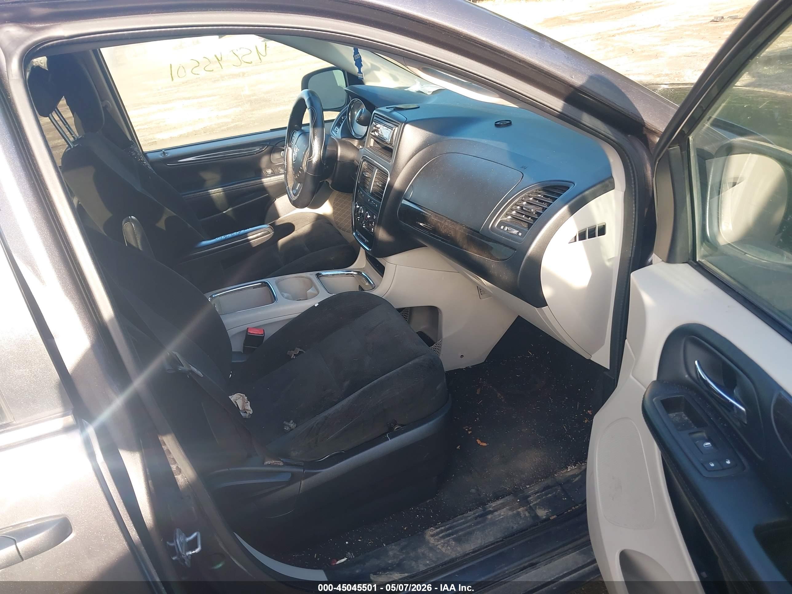 DODGE GRAND image 5