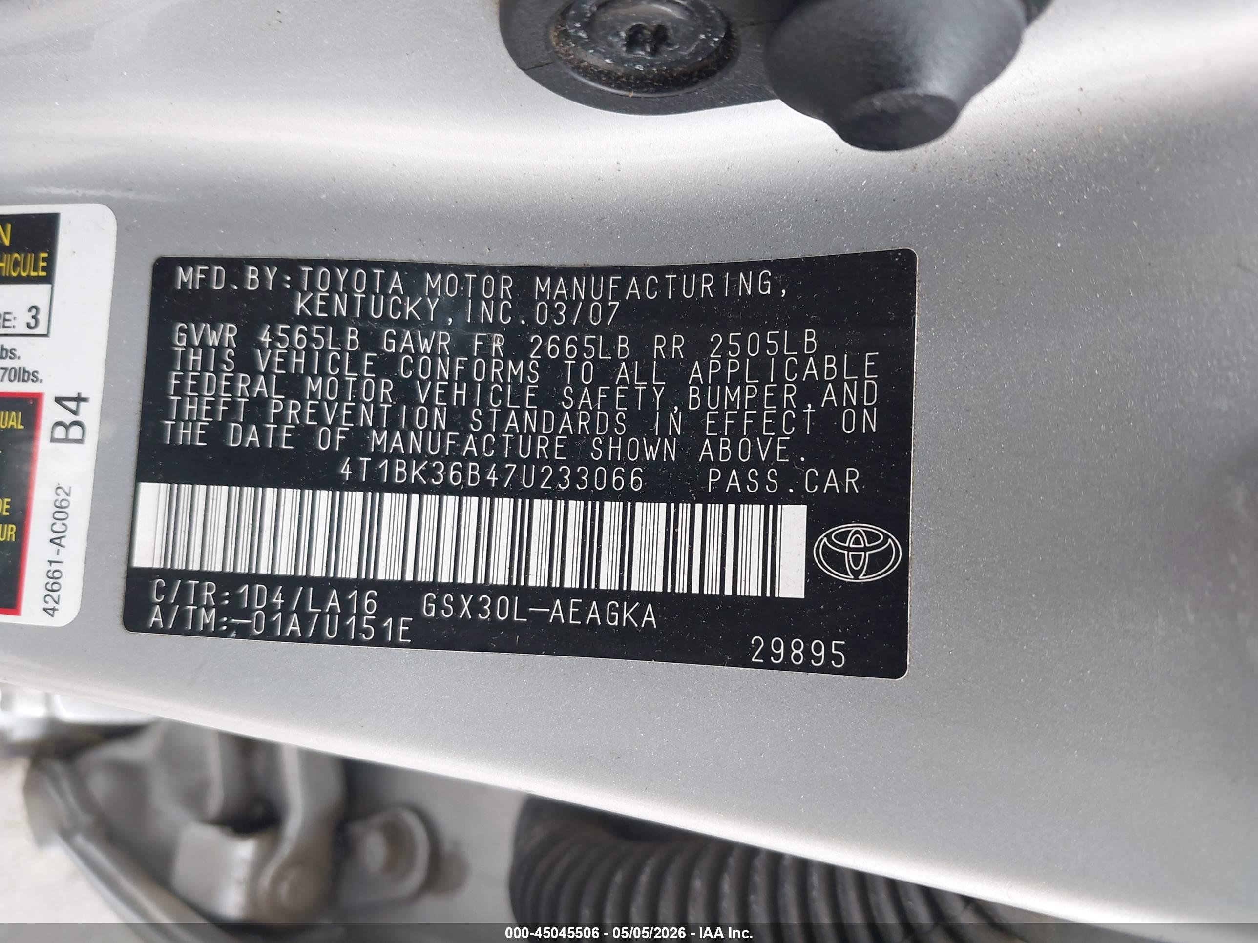 TOYOTA AVALON image 9