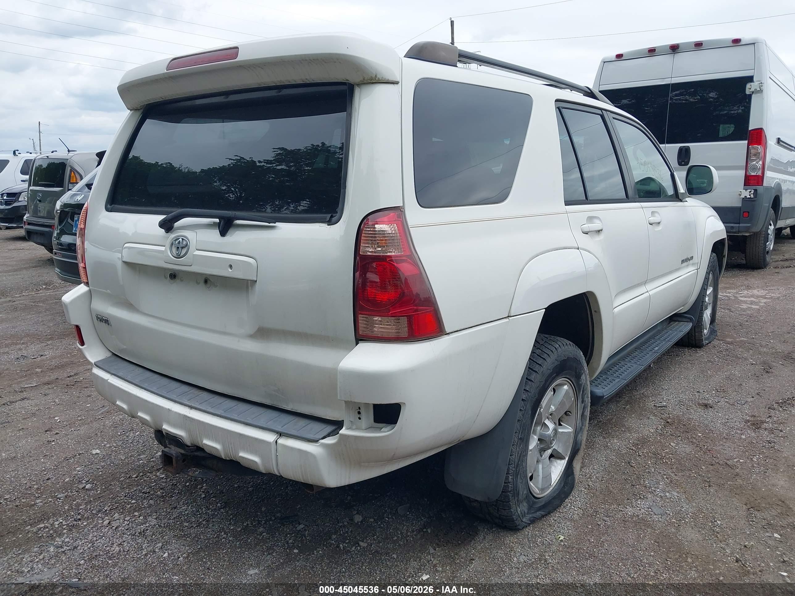 TOYOTA 4RUNNER image 4