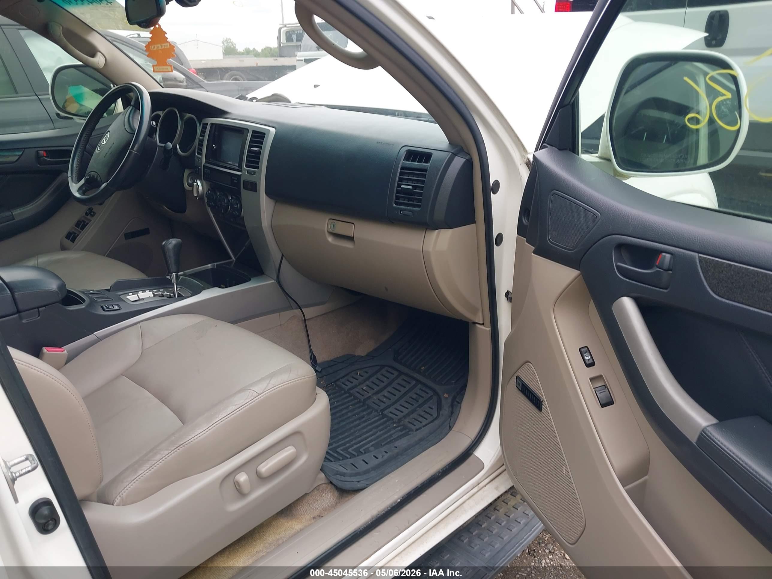 TOYOTA 4RUNNER image 5