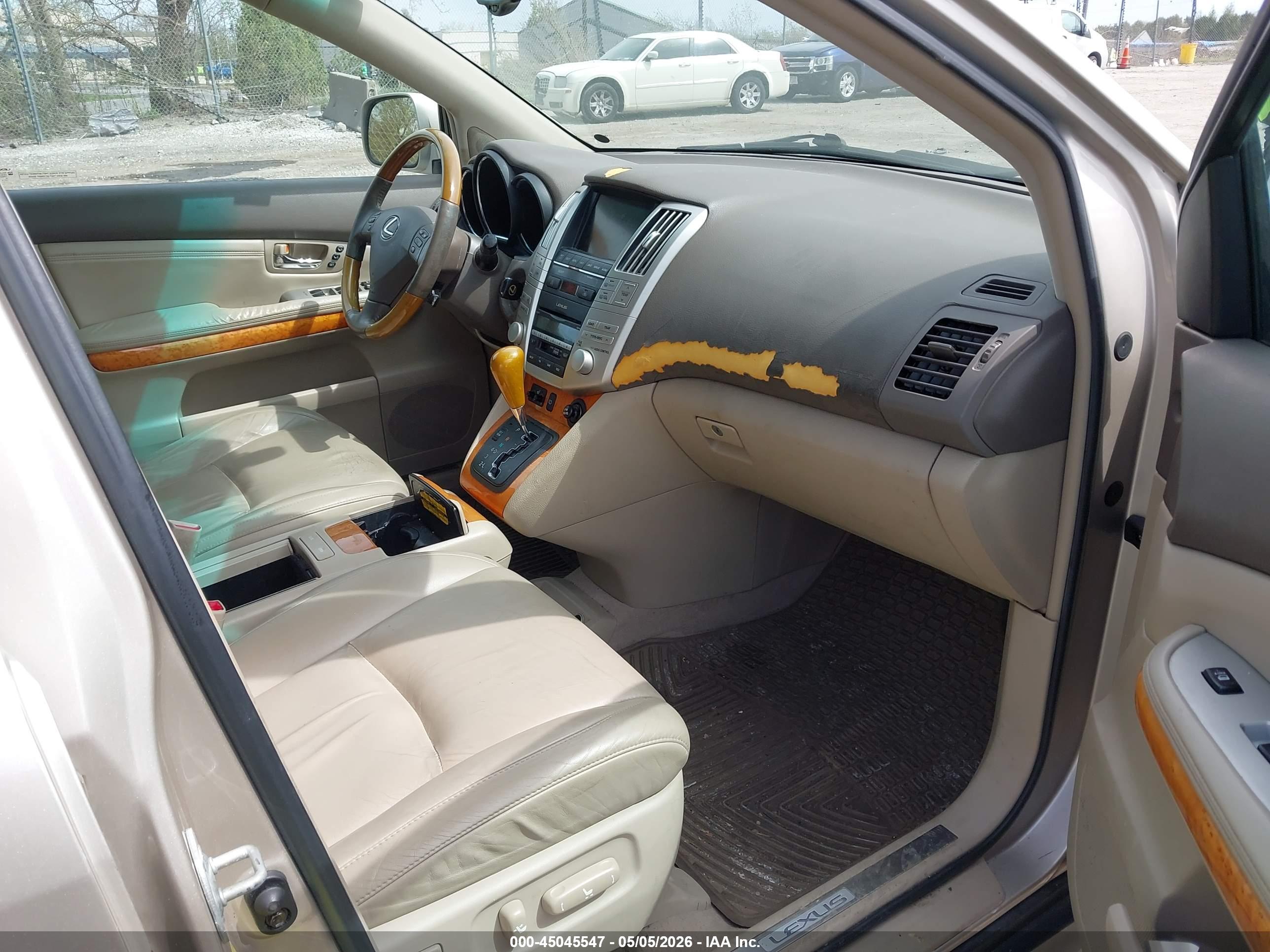 LEXUS RX image 5