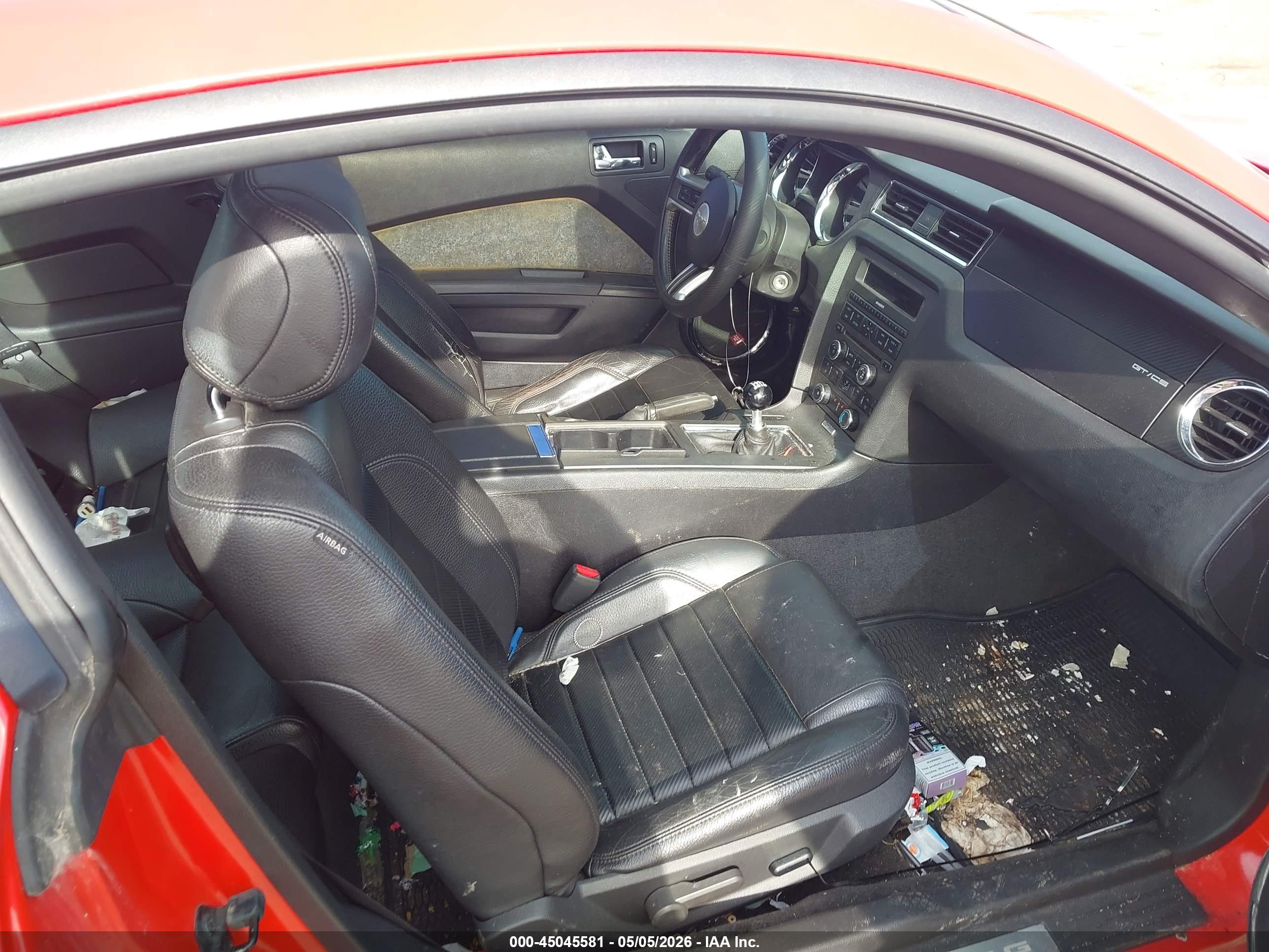 FORD MUSTANG image 5