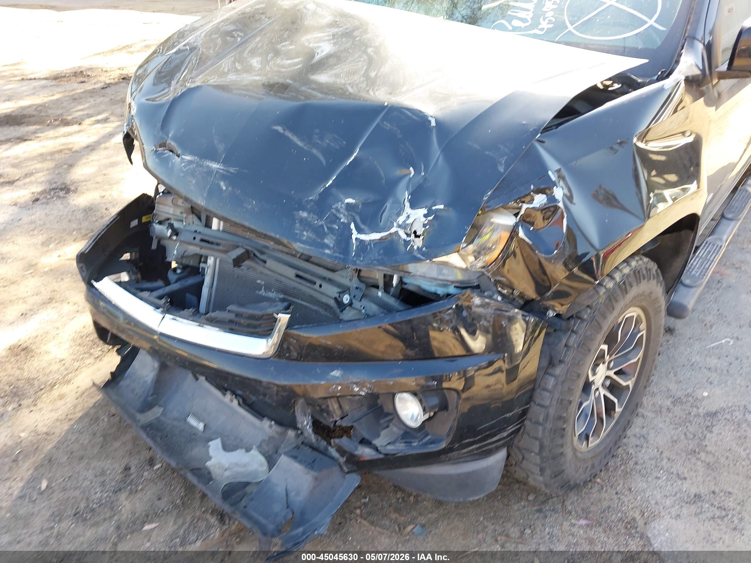 CHEVROLET COLORADO image 6